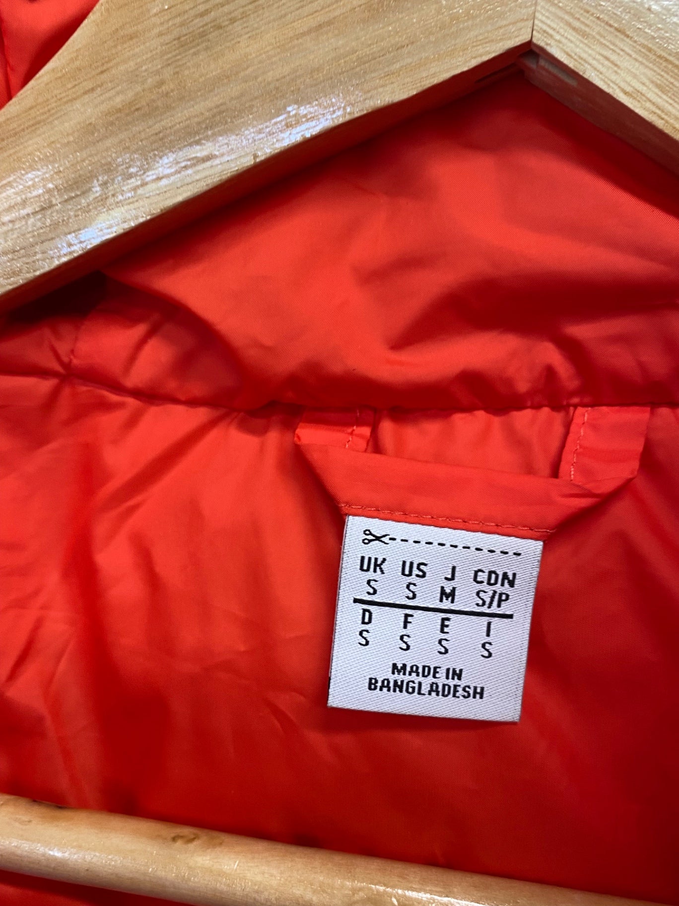 Classic Adidas adventure reversible Puffer Jacket UK S Red grey CM571