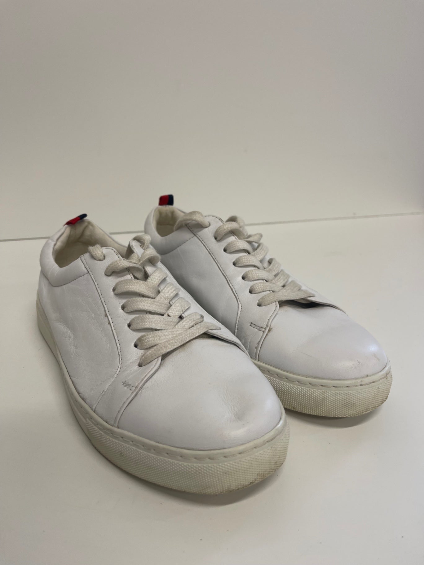 Fabulous Boden leather classic Sneakers Uk7 White CM571