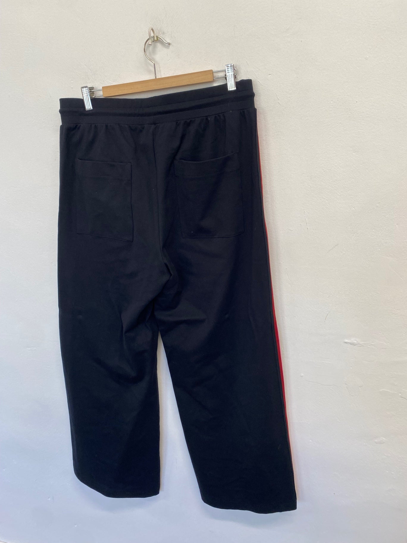 Fabulous M&S Collection Wide leg trousers UK 16 Black side stripe CM571