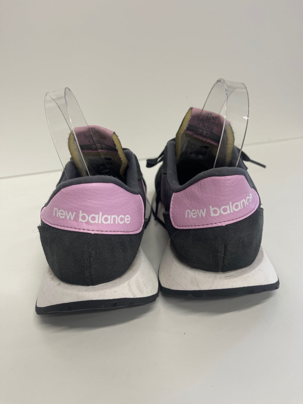 Fabulous New Balance Sneakers UK6.5 Blacktop Lilac Cloud CM571