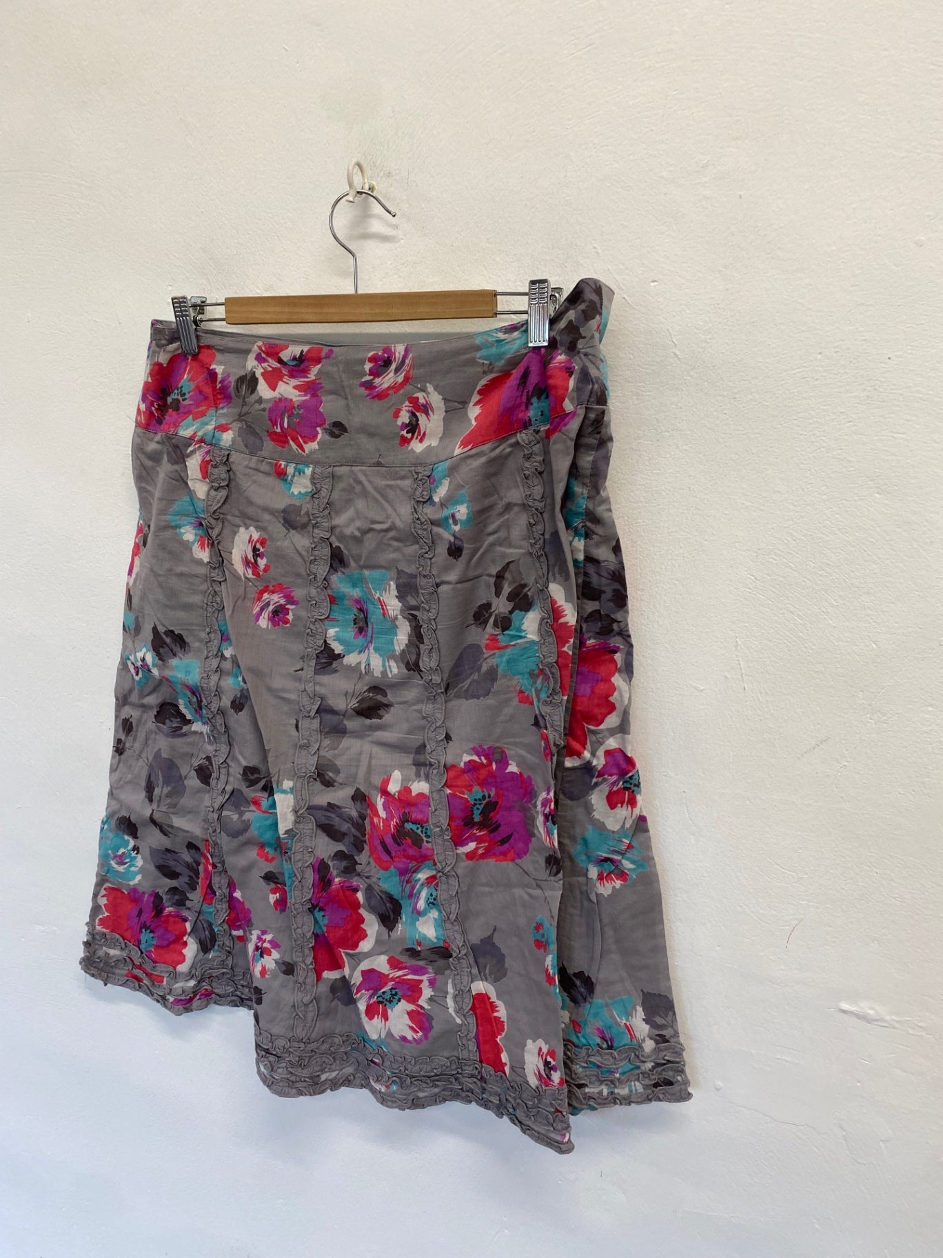 Fabulous Monsoon Midi Skirt UK 14 Grey floral CM571