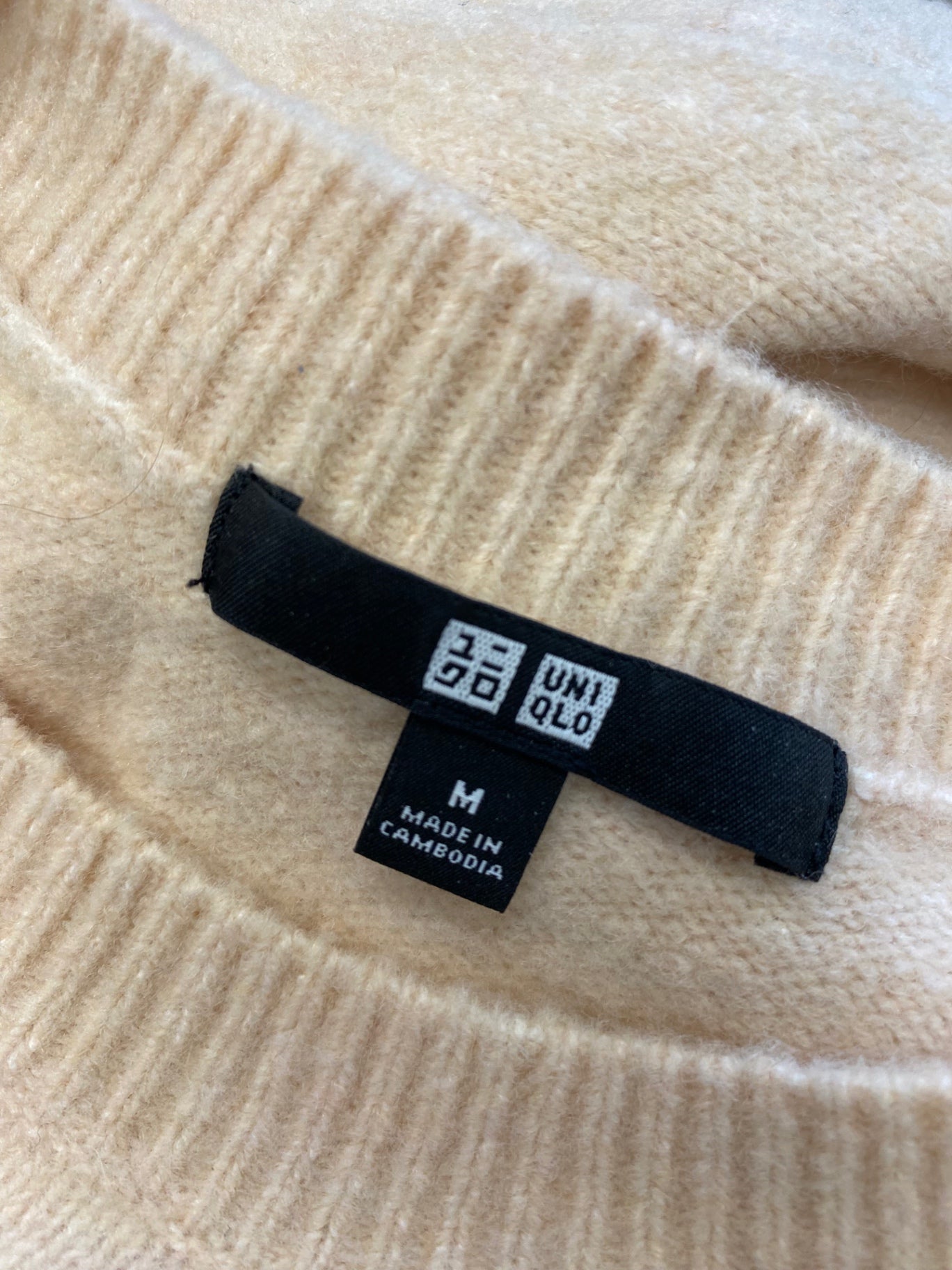Fabulous Uniqlo Knitted jumper UK 12 Baby pink CM571