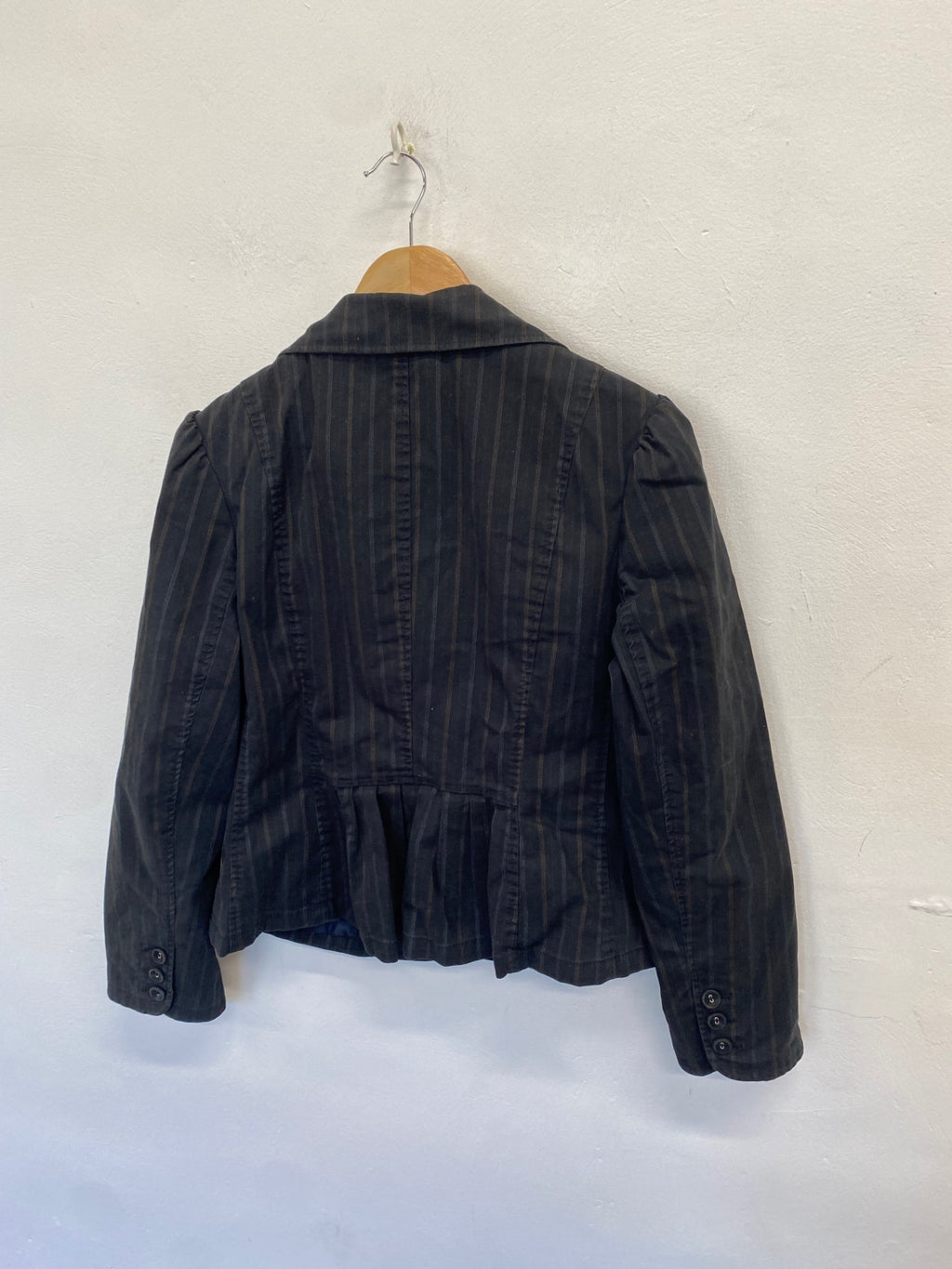 Fabulous Next Blazer UK 16 Black striped CM571
