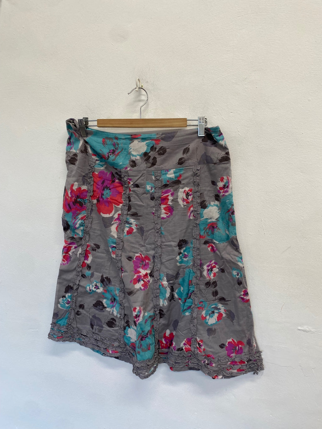 Fabulous Monsoon Midi Skirt UK 14 Grey floral CM571