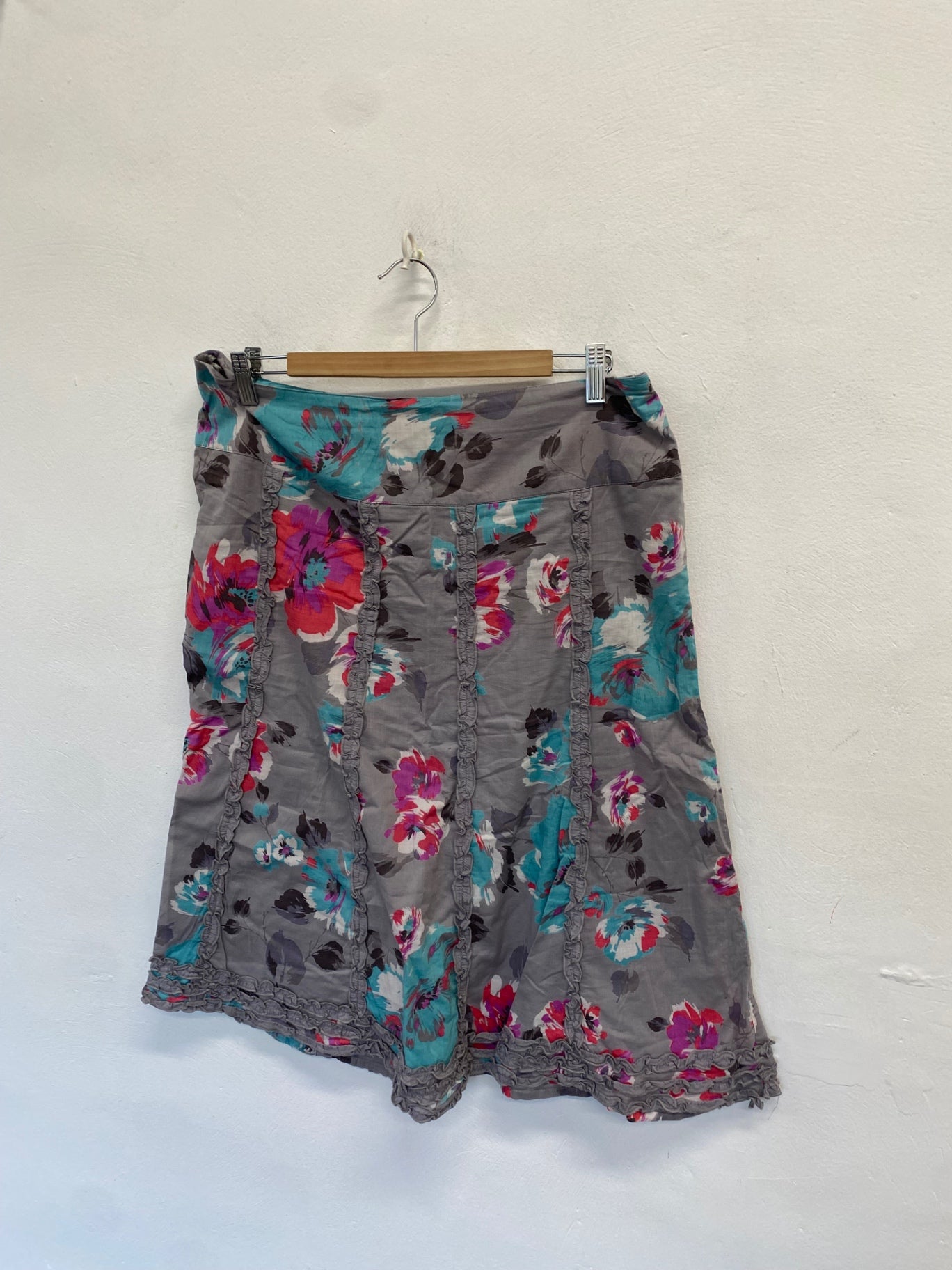 Fabulous Monsoon Midi Skirt UK 14 Grey floral CM571