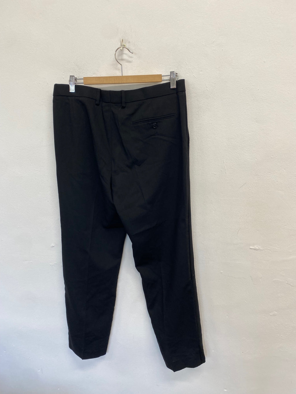 Fabulous Mens Marks & Spencer’s wool blend Tailored trousers W34" Black CM571