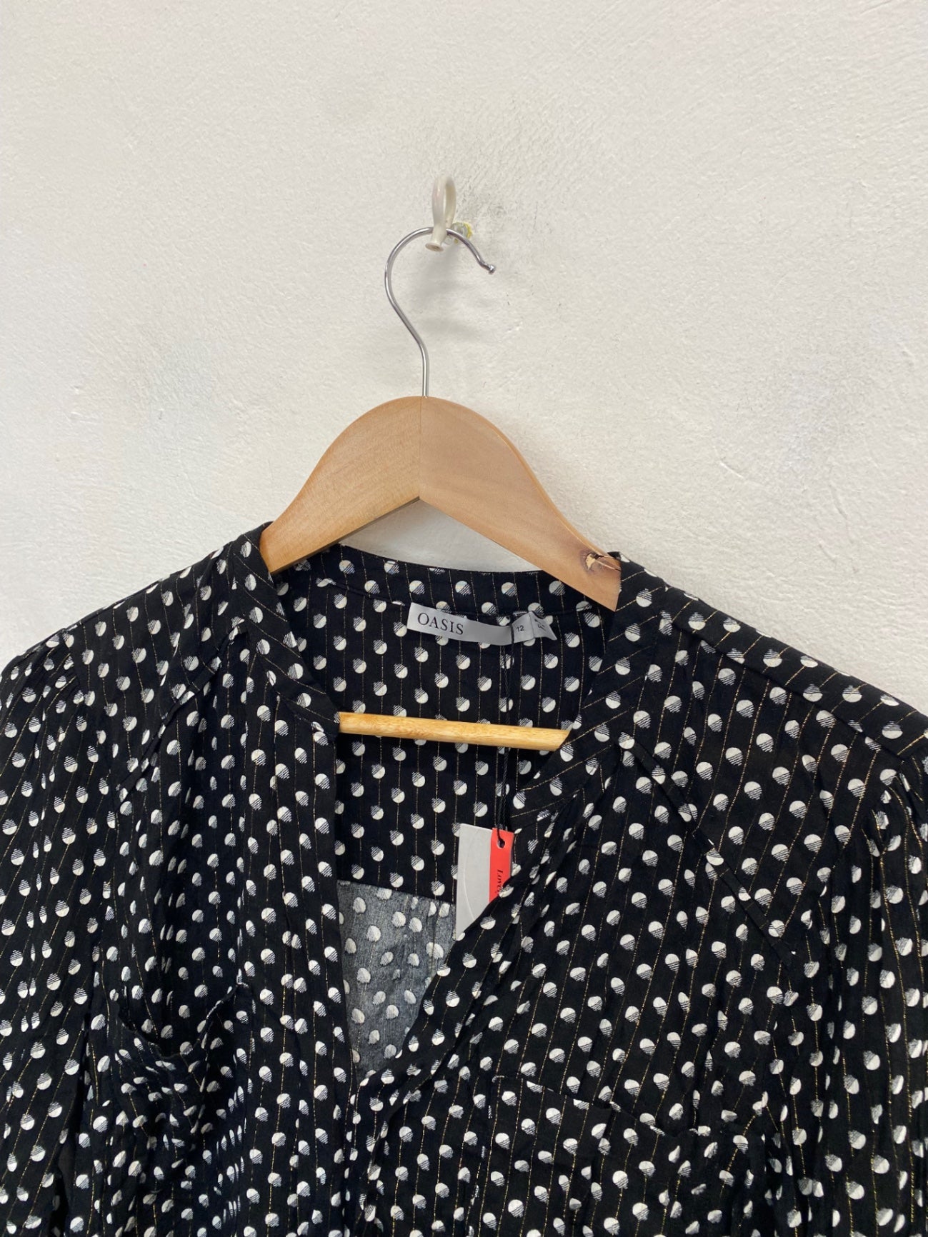 Fabulous Oasis Blouse UK 12 Black polka metallic new CM571