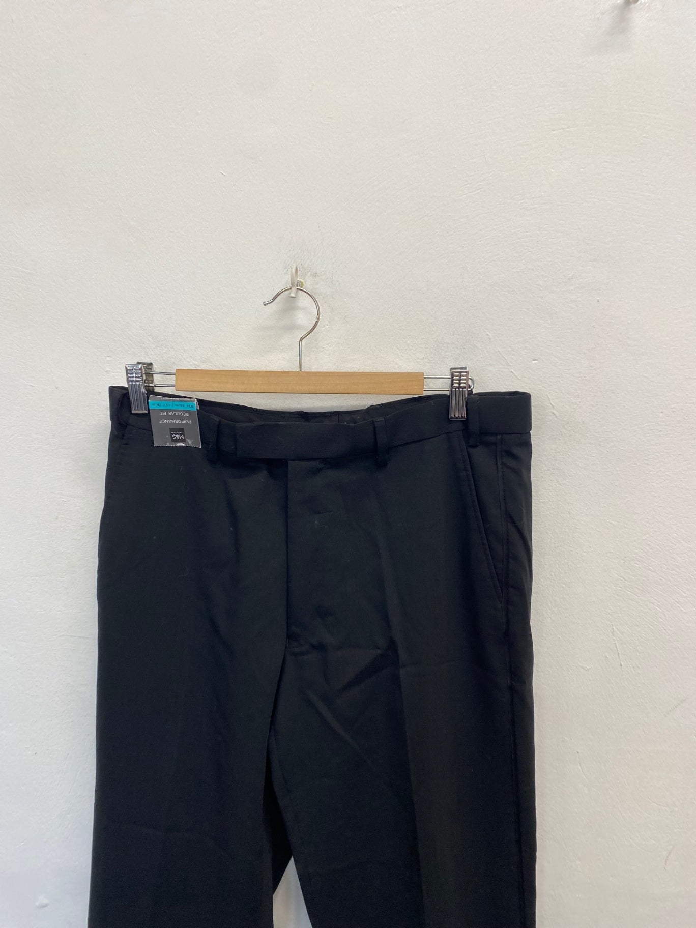 Fabulous Mens Marks & Spencer’s wool blend Tailored trousers W34" Black CM571