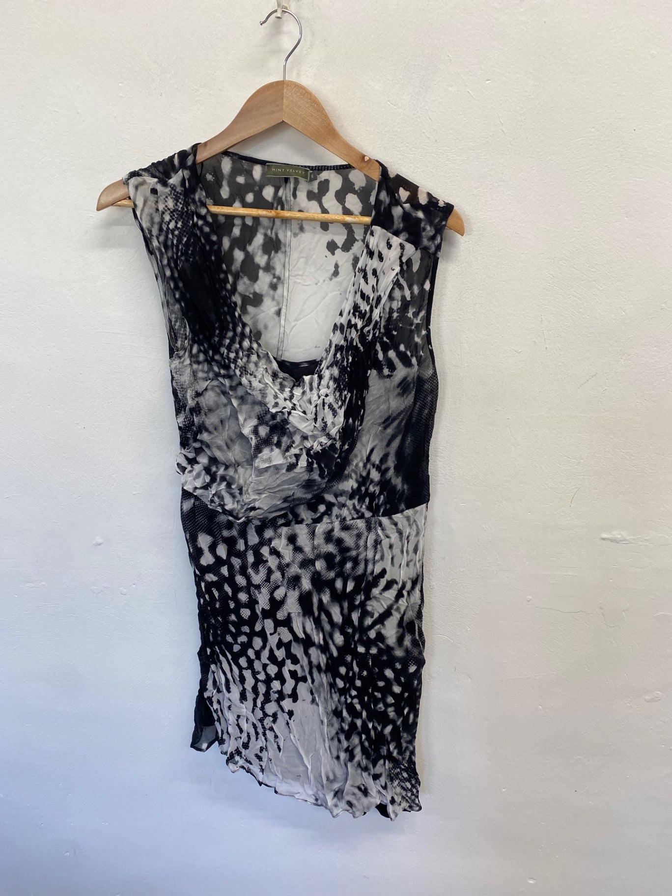 Fabulous Mint Velvet Midi Dress UK 16 Black and White abstract y2k CM571