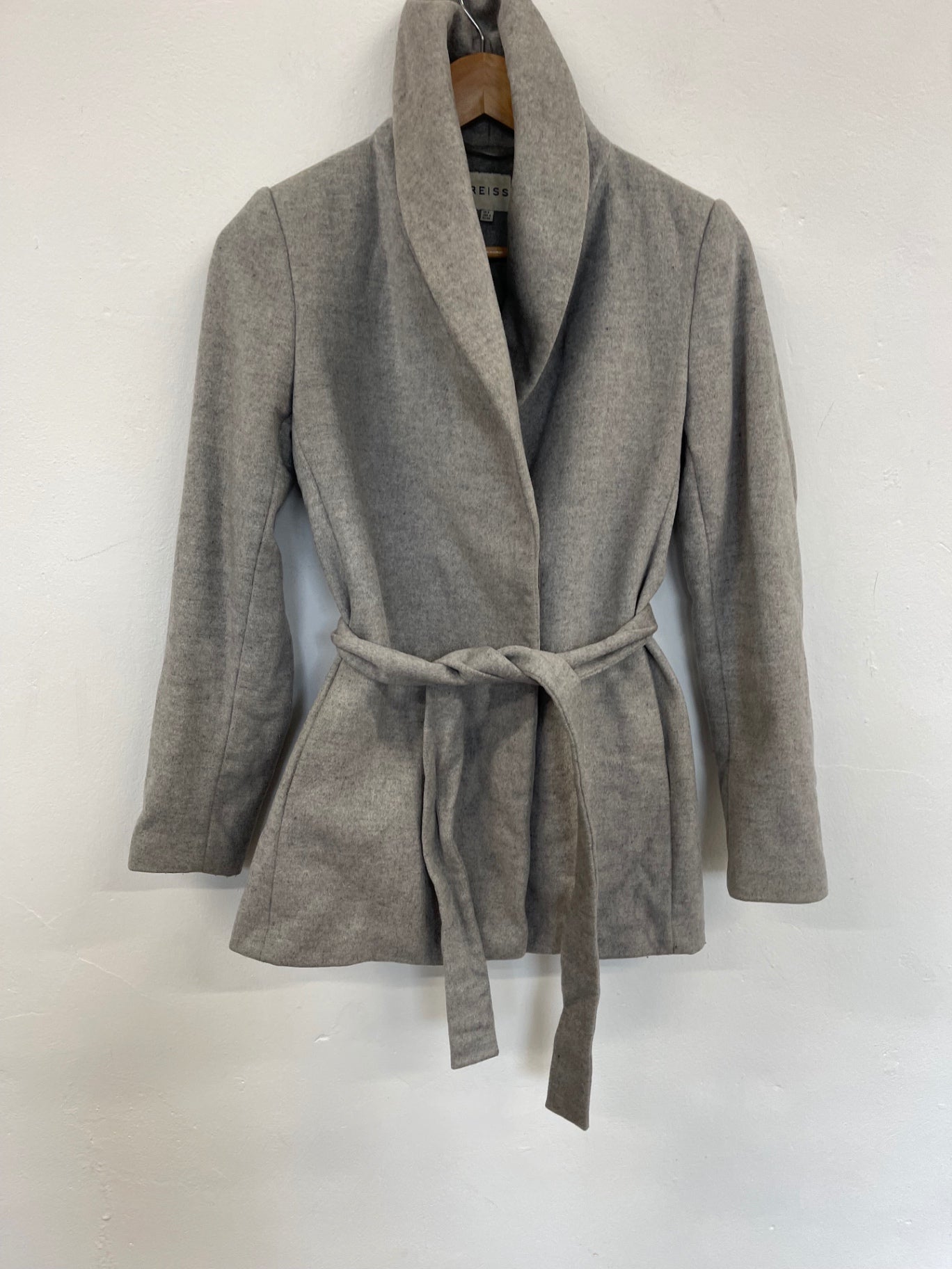Fabulous REISS Pure Wool Peacoat Uk8 Grey Classic shape JW519