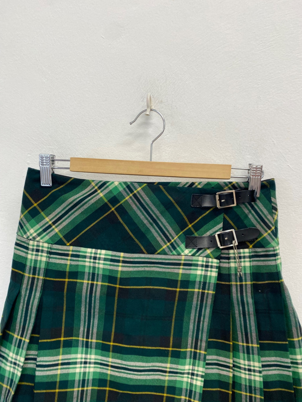 Fabulous The Kilt Tartan Kilt UK 12 Green KG557