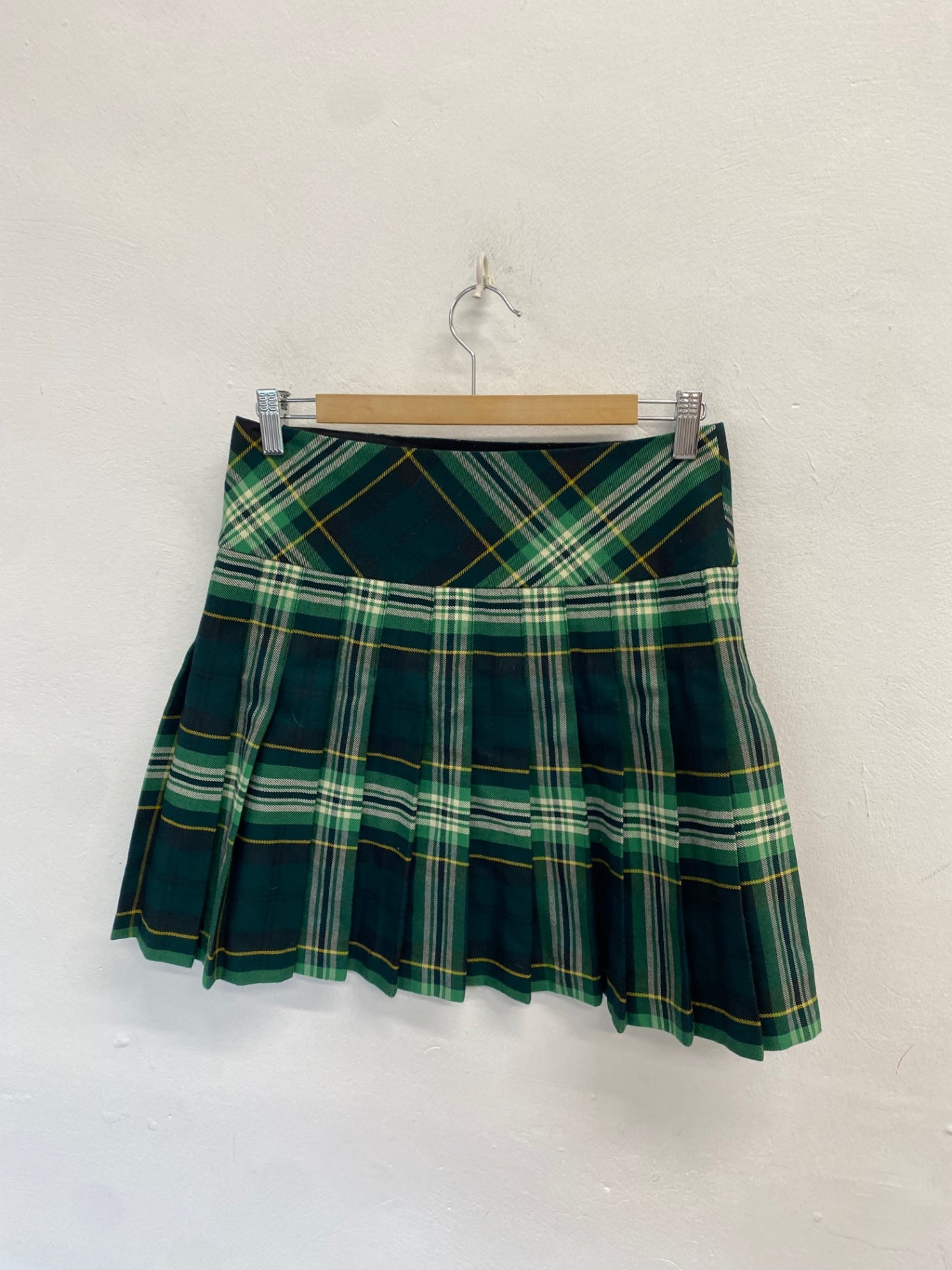 Fabulous The Kilt Tartan Kilt UK 12 Green KG557