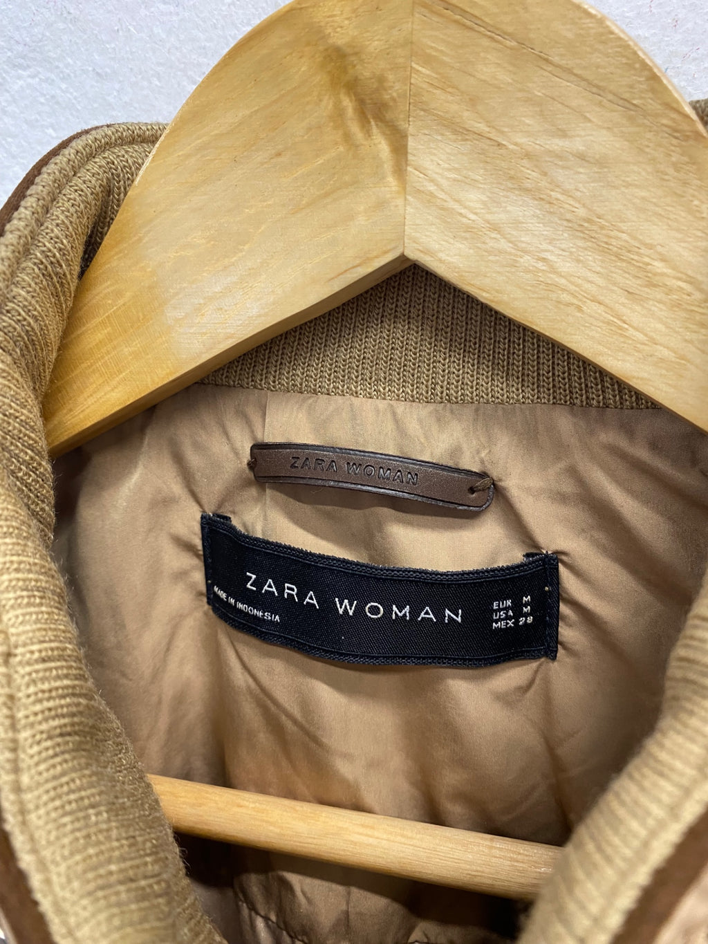 Fabulous Zara Gilet Uk 10 Tan quilted KP573