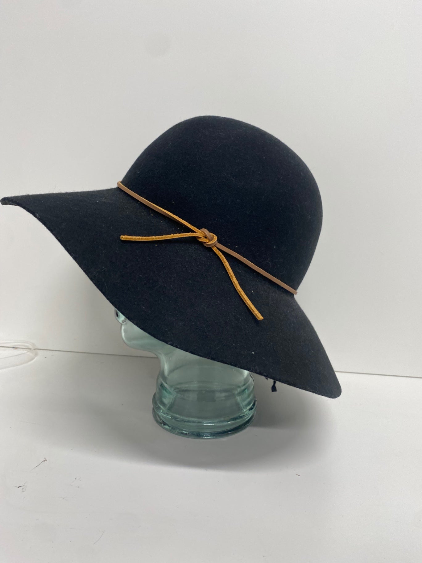 Fabulous Phenix Fedora hat One size Black wool leather KP573