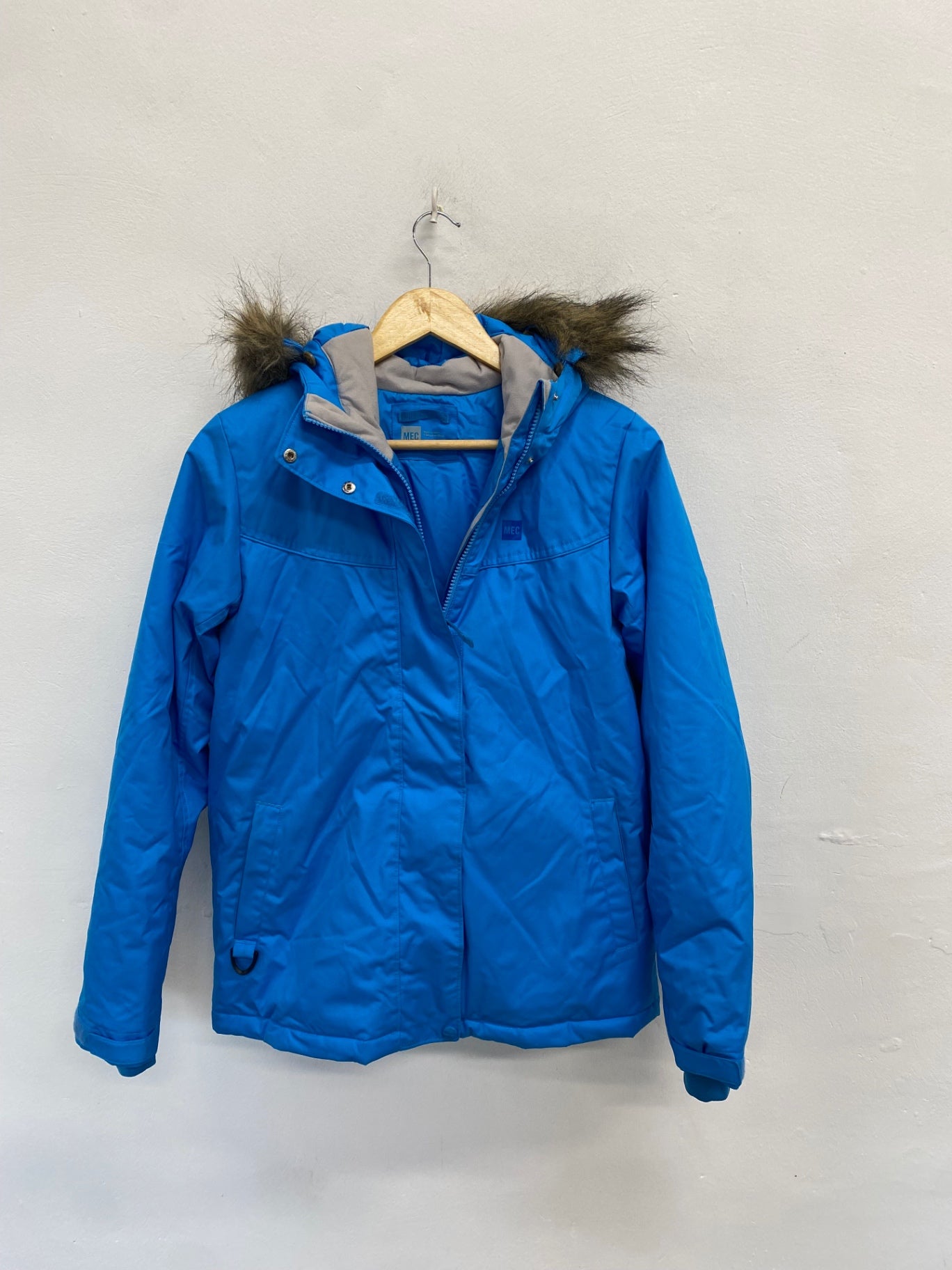 Fabulous MEC Ski Jacket Age 14 Blue hooded KP573