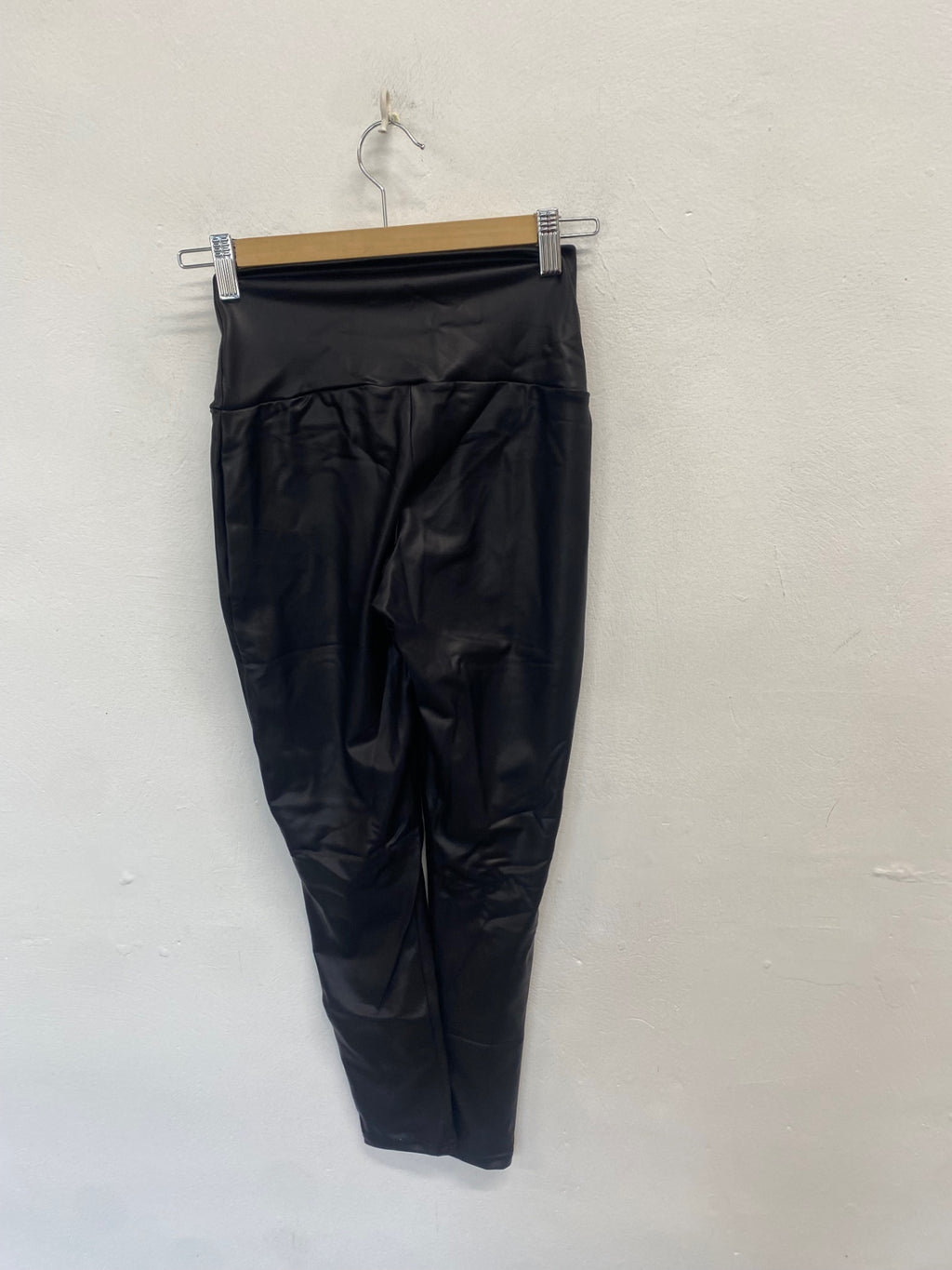 Fabulous Mint Velvet Leggings UK 8 Black metallic KP573