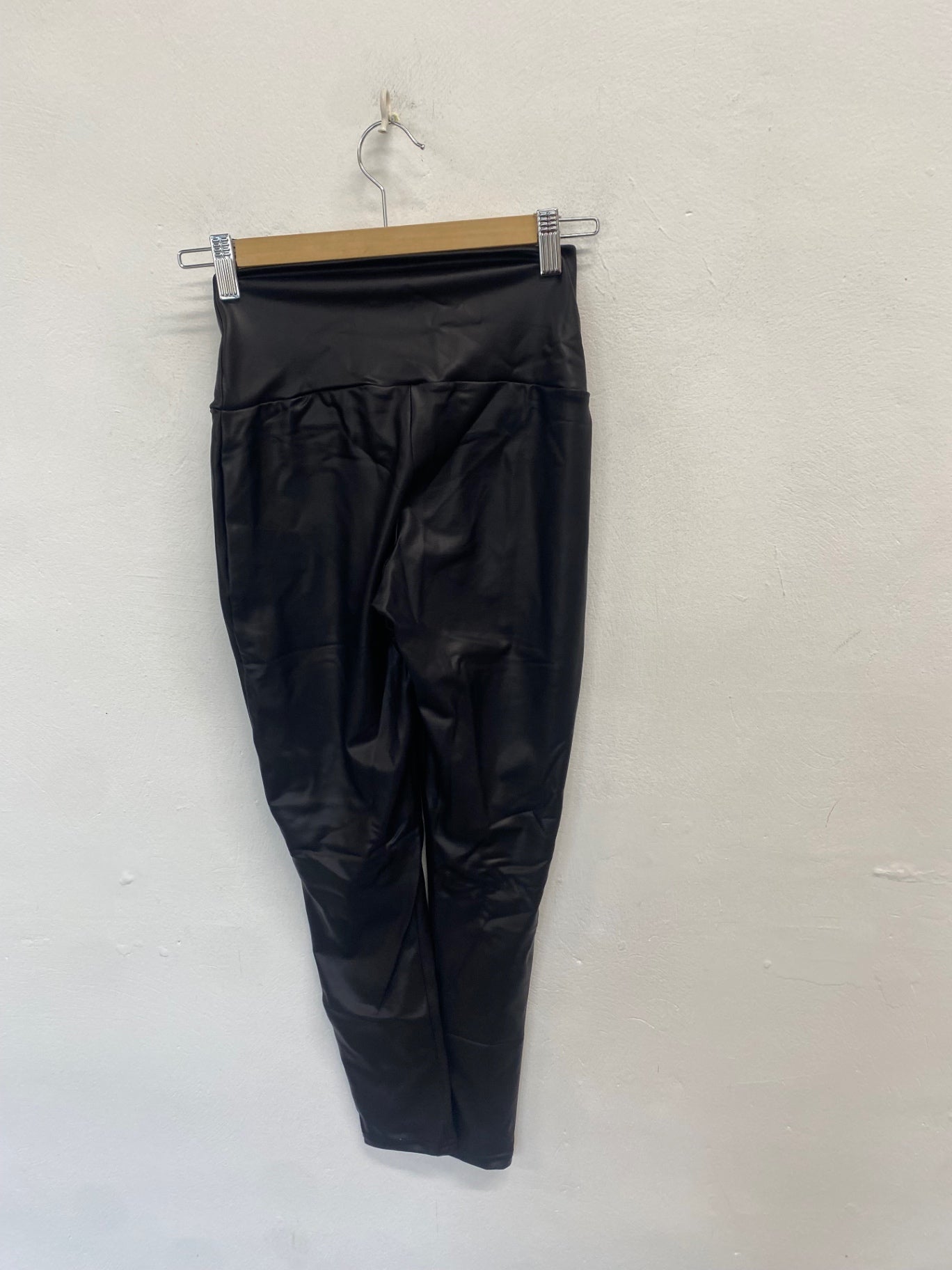 Fabulous Mint Velvet Leggings UK 8 Black metallic KP573