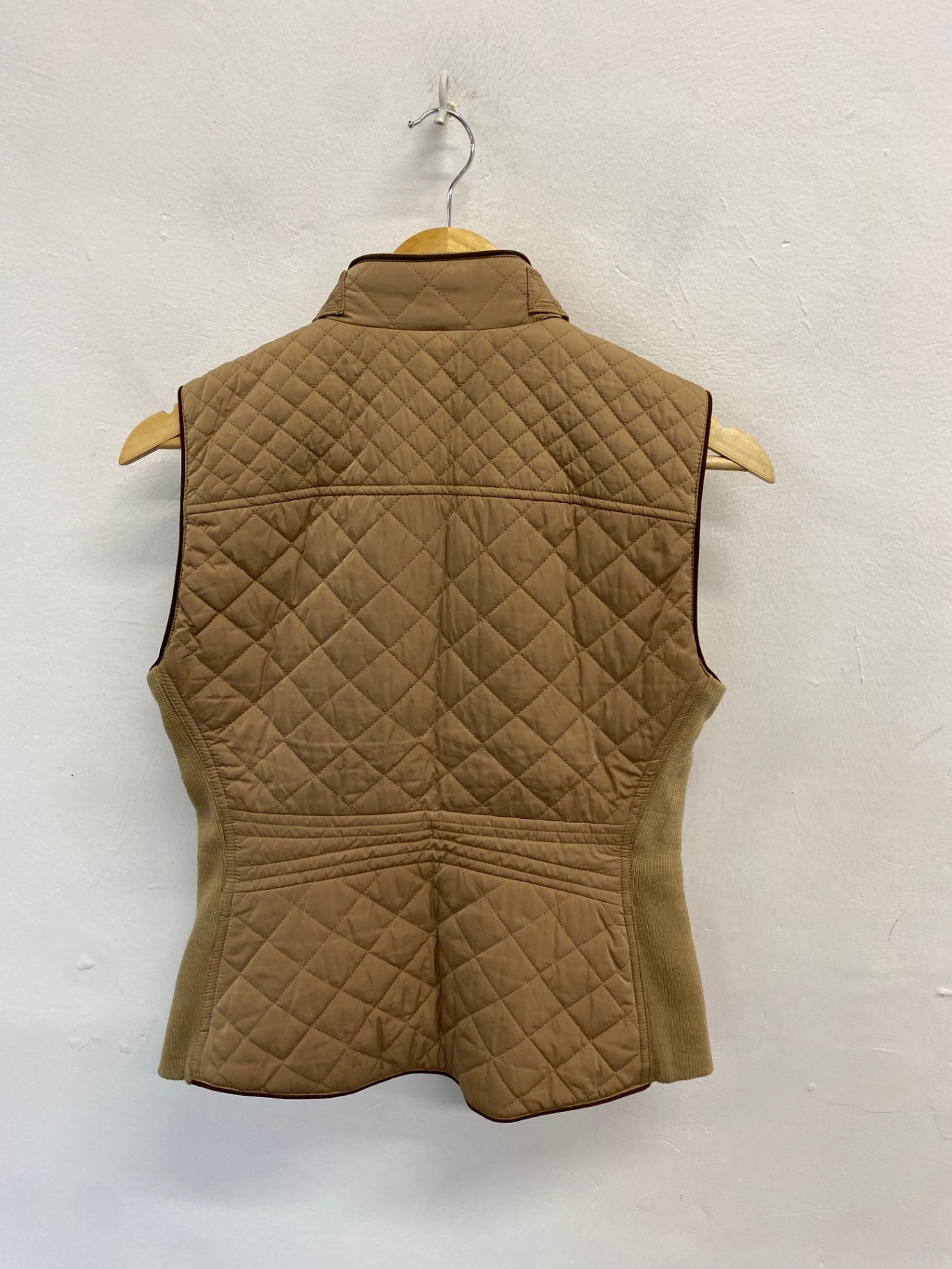 Fabulous Zara Gilet Uk 10 Tan quilted KP573
