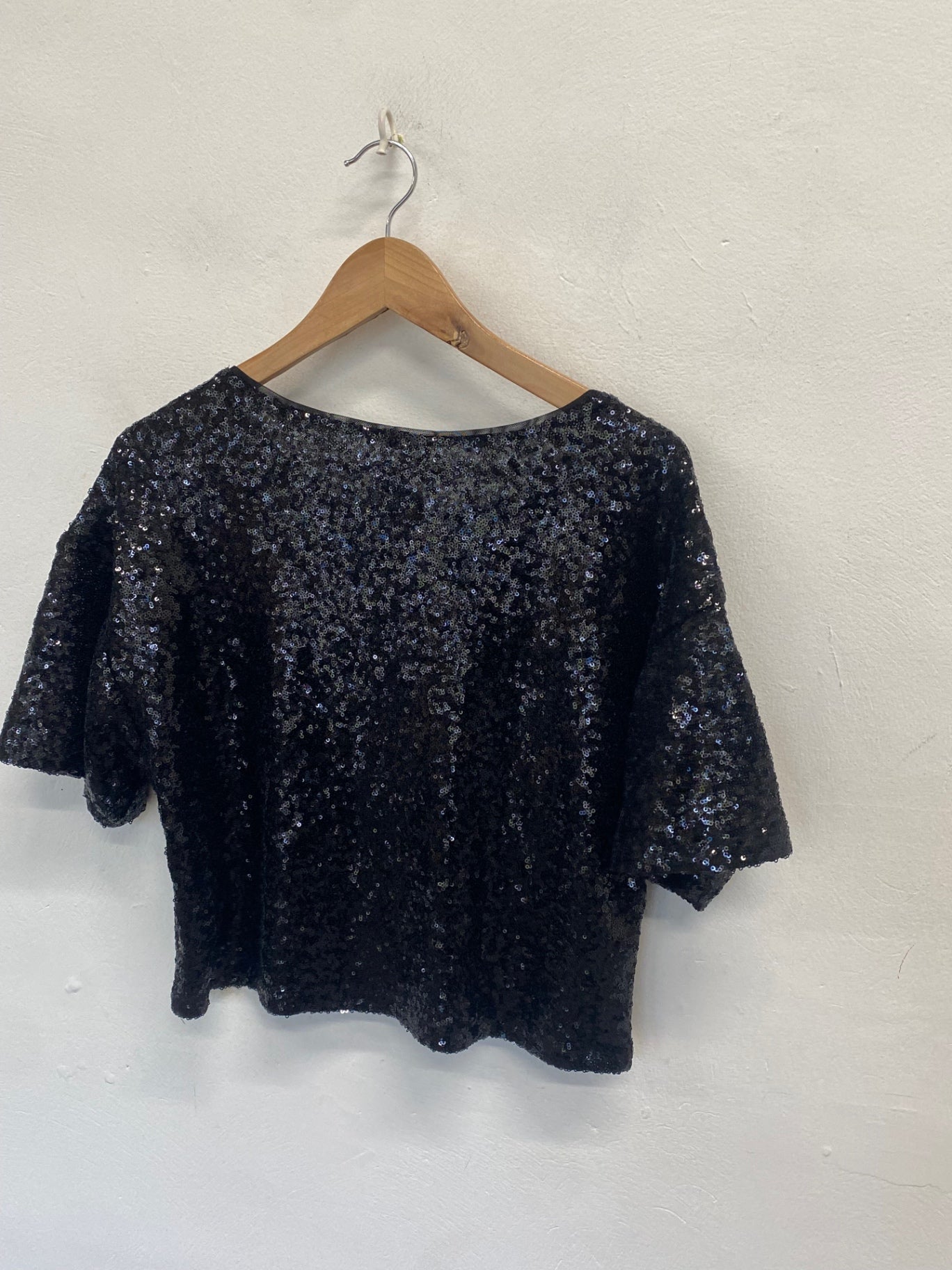 Fabulous Anthropologie Crop top UK 12 Black sequin JC575