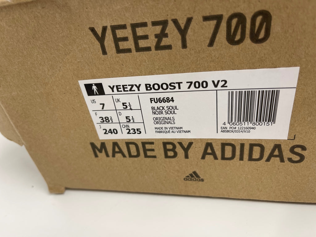 Fabulous Adidas Yeezy Boost 700 V2 Sneakers Uk5.5 Blue Cyan JP001