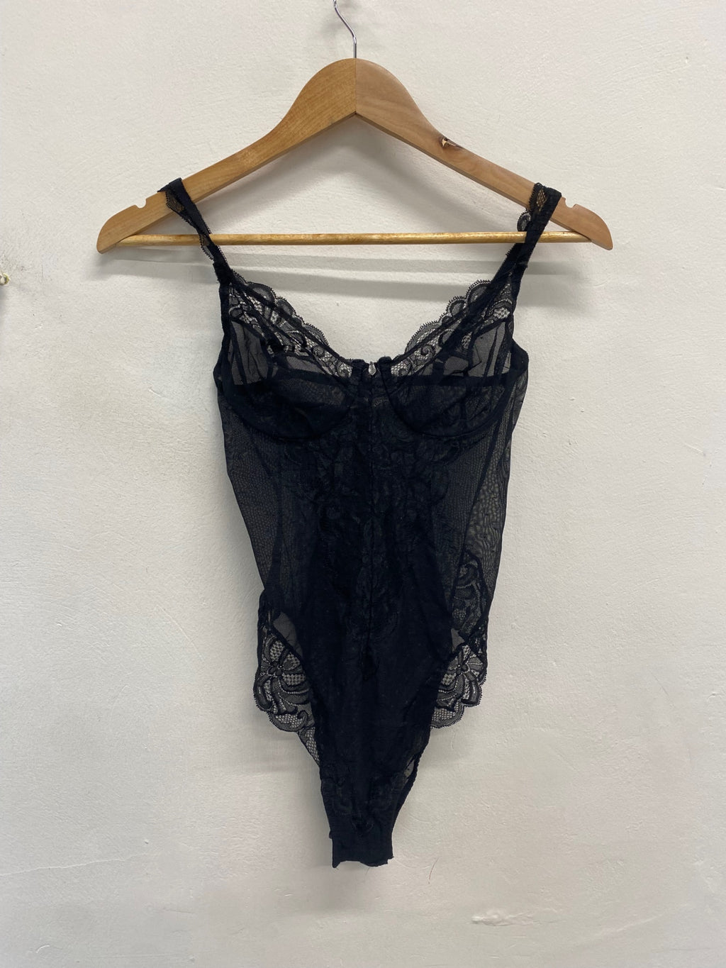 Fabulous Natori Bodysuit 34B Black lace AT577