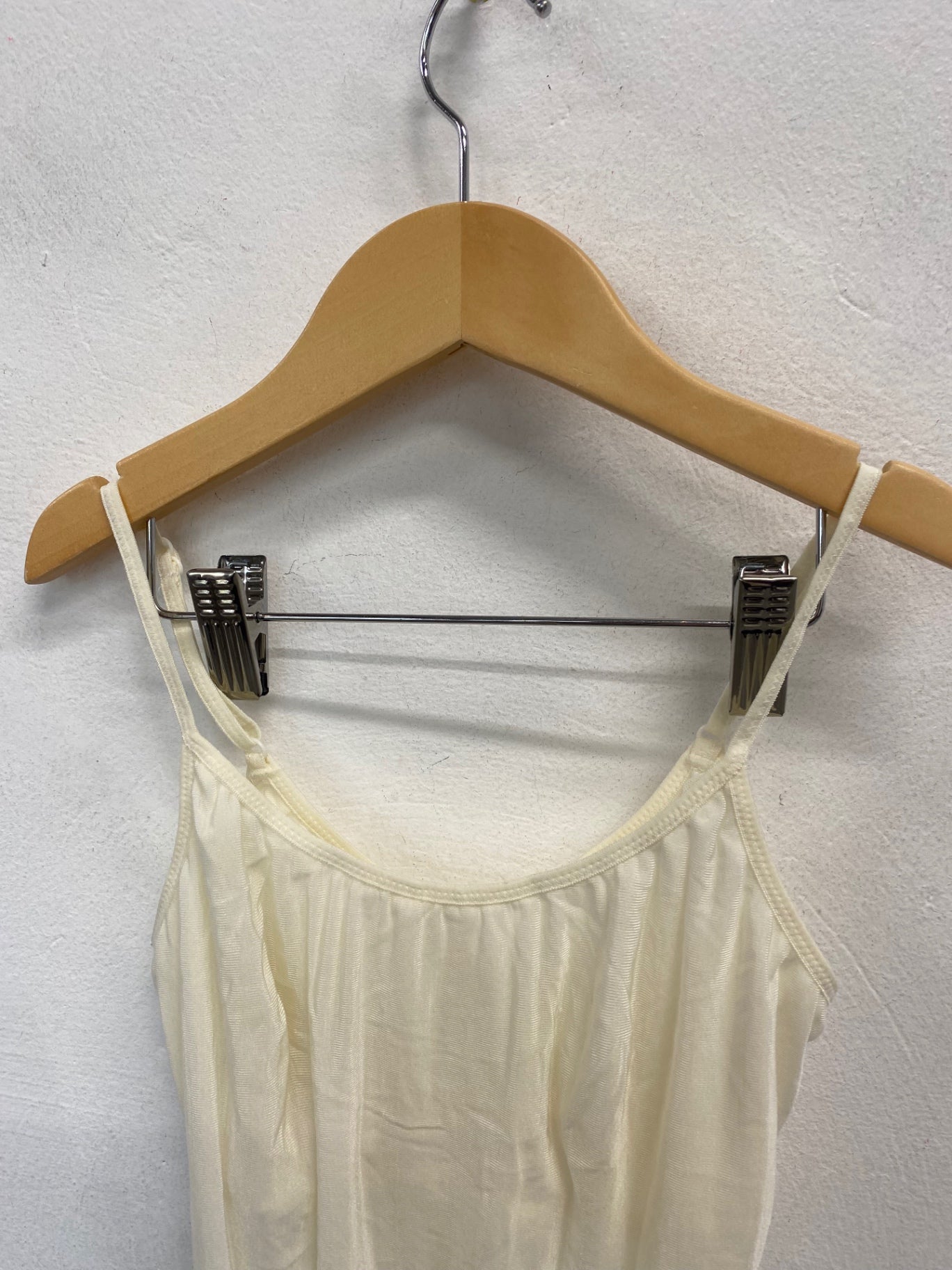 Fabulous Olga Bodysuit Uk 6 Cream stretch shaping AT577