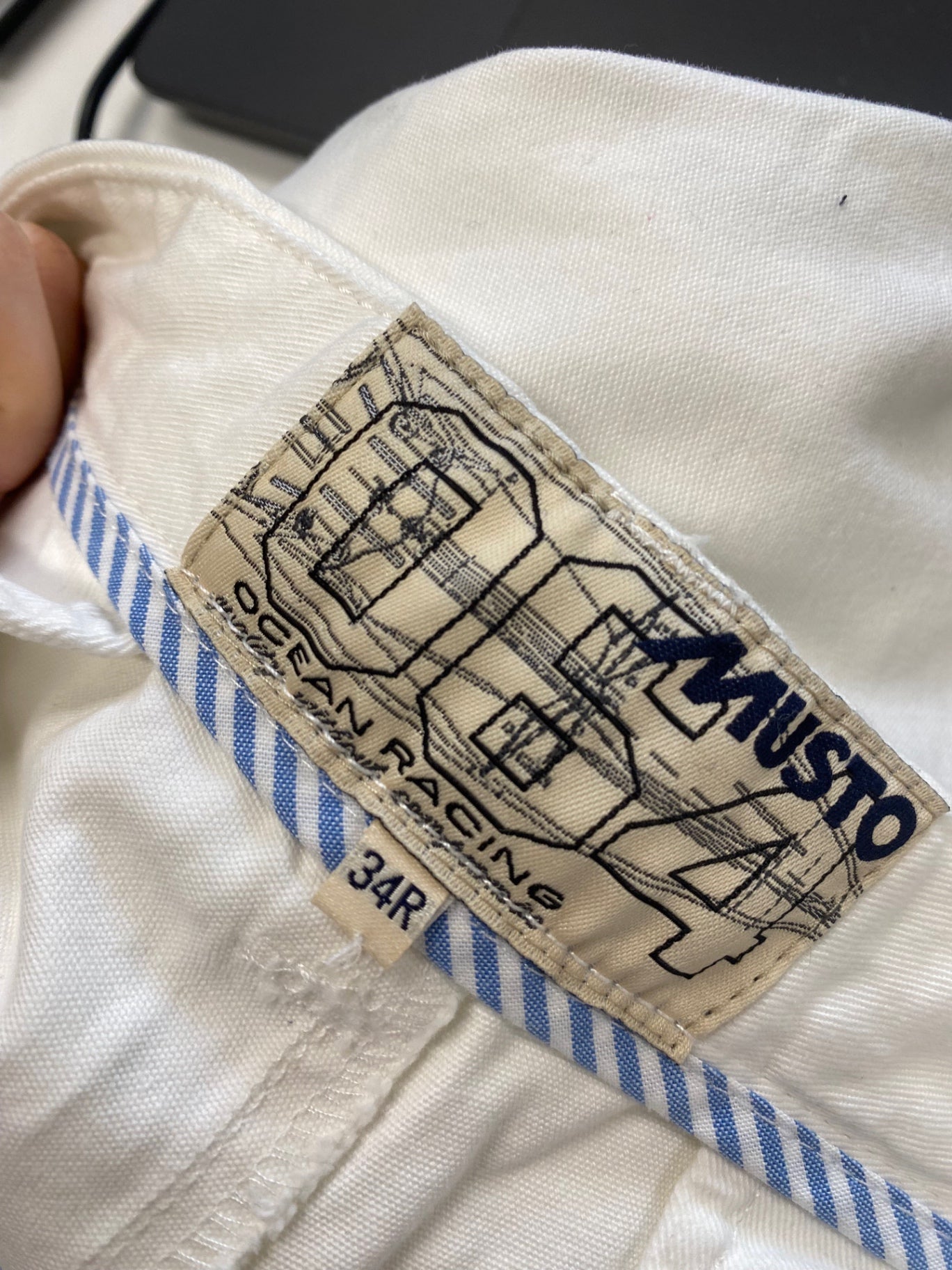 Fabulous Musto Chino Trousers W34" White new SS578
