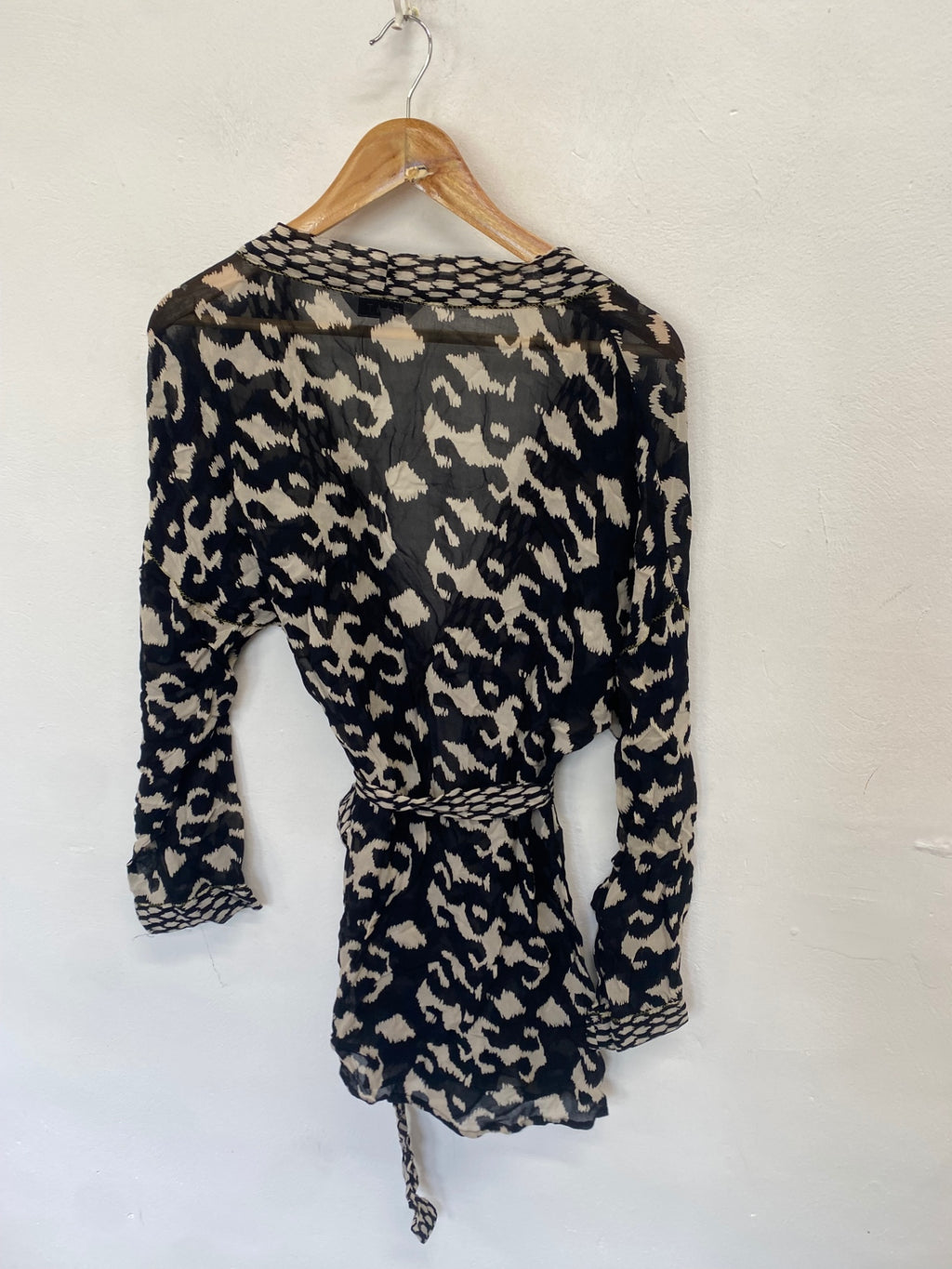 Fabulous EAST Kimono UK 16 Black animal print sheer KL579