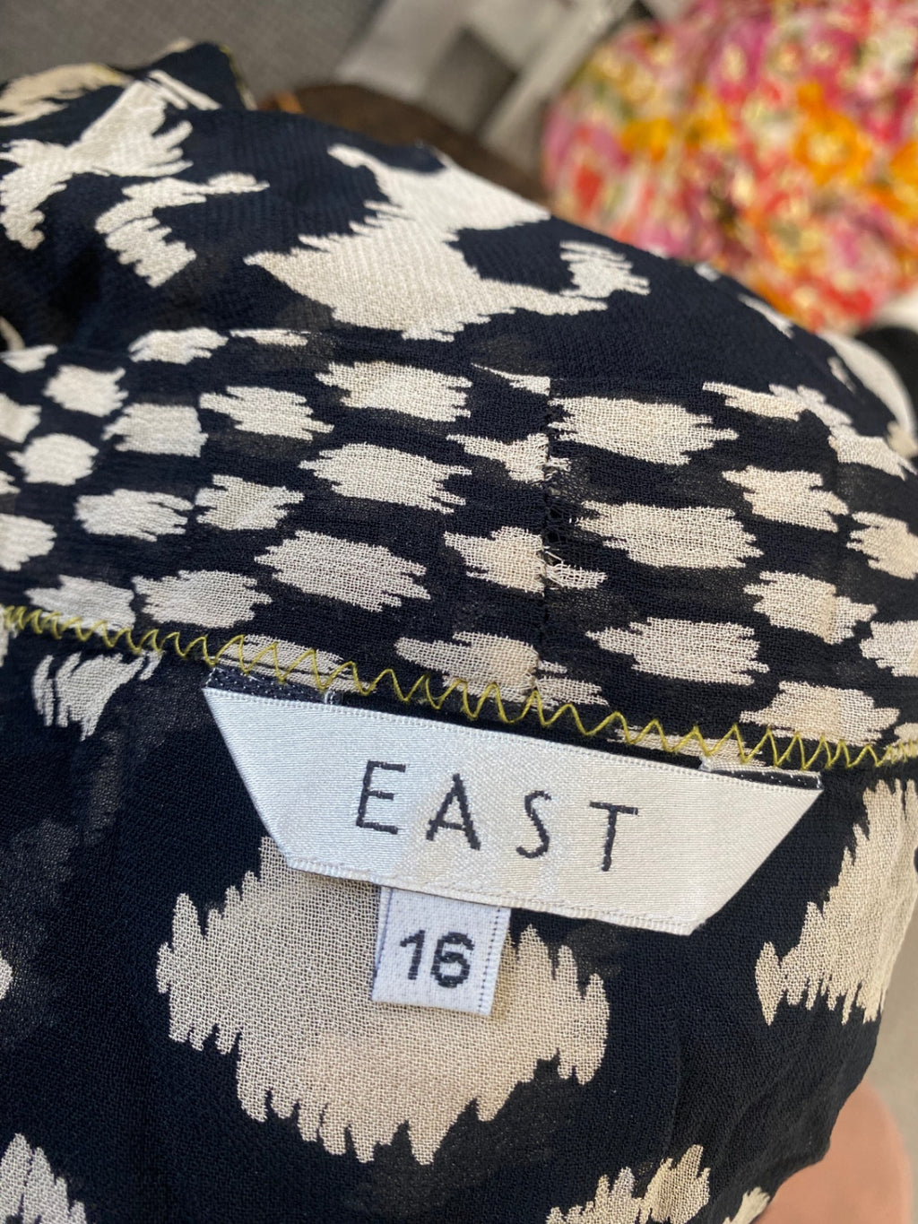 Fabulous EAST Kimono UK 16 Black animal print sheer KL579