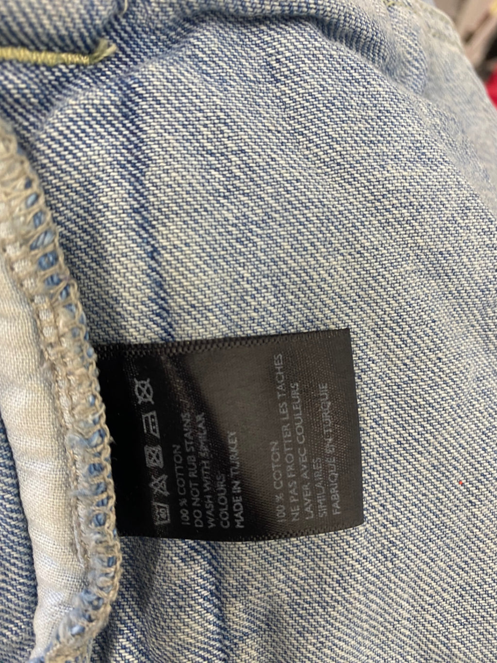 Fabulous BDG Denim Jacket Uk 10 Light blue distressed KL579