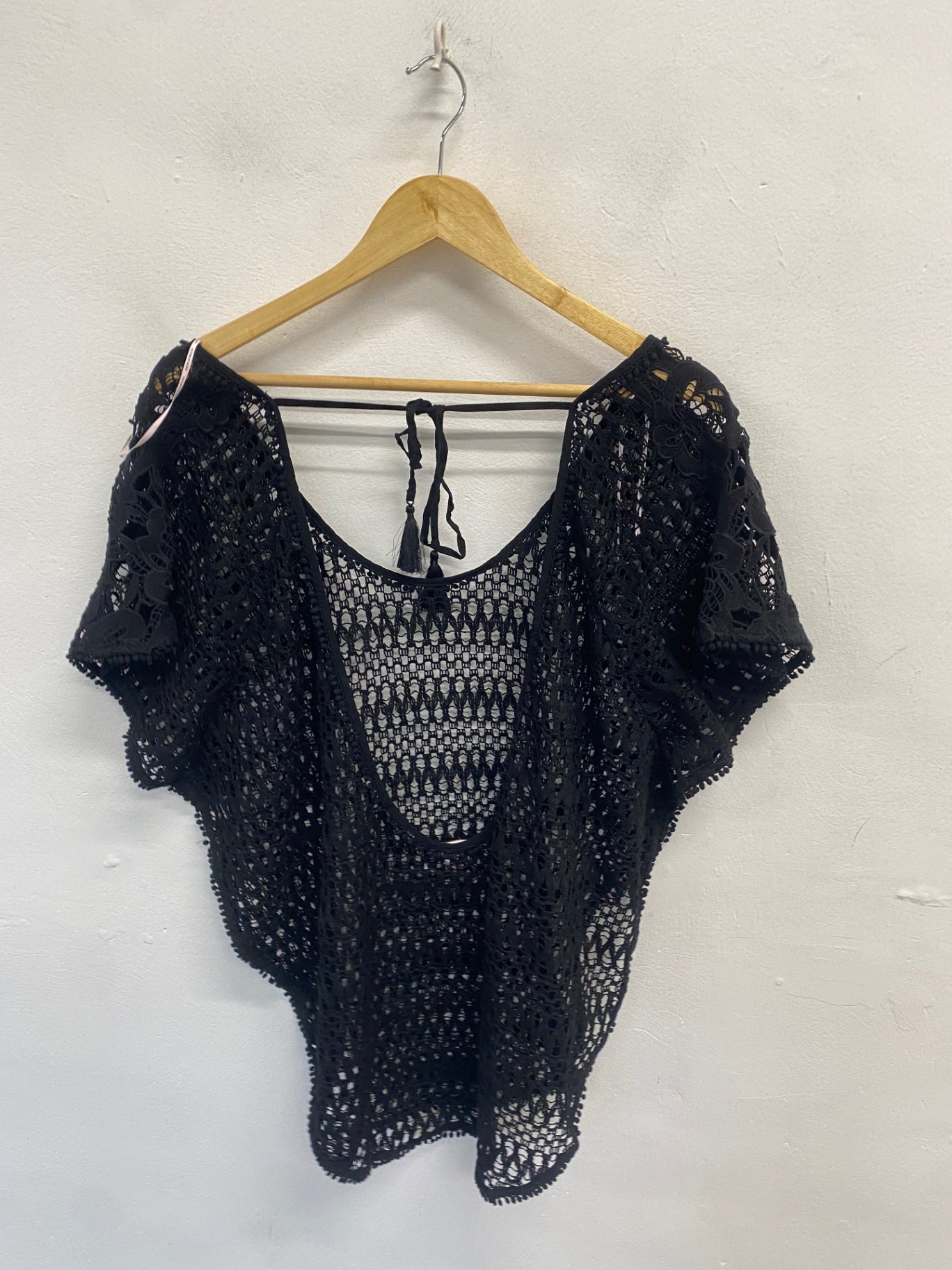 Fabulous Victoria's Secret Beach cover UK L Black crochet KL579