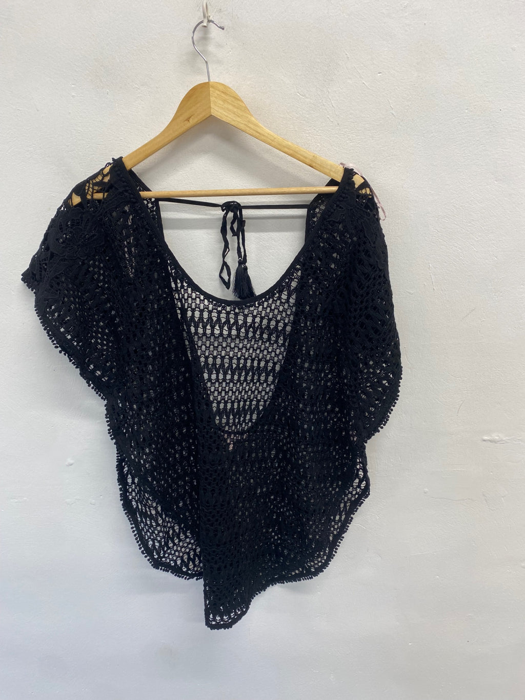 Fabulous Victoria's Secret Beach cover UK L Black crochet KL579