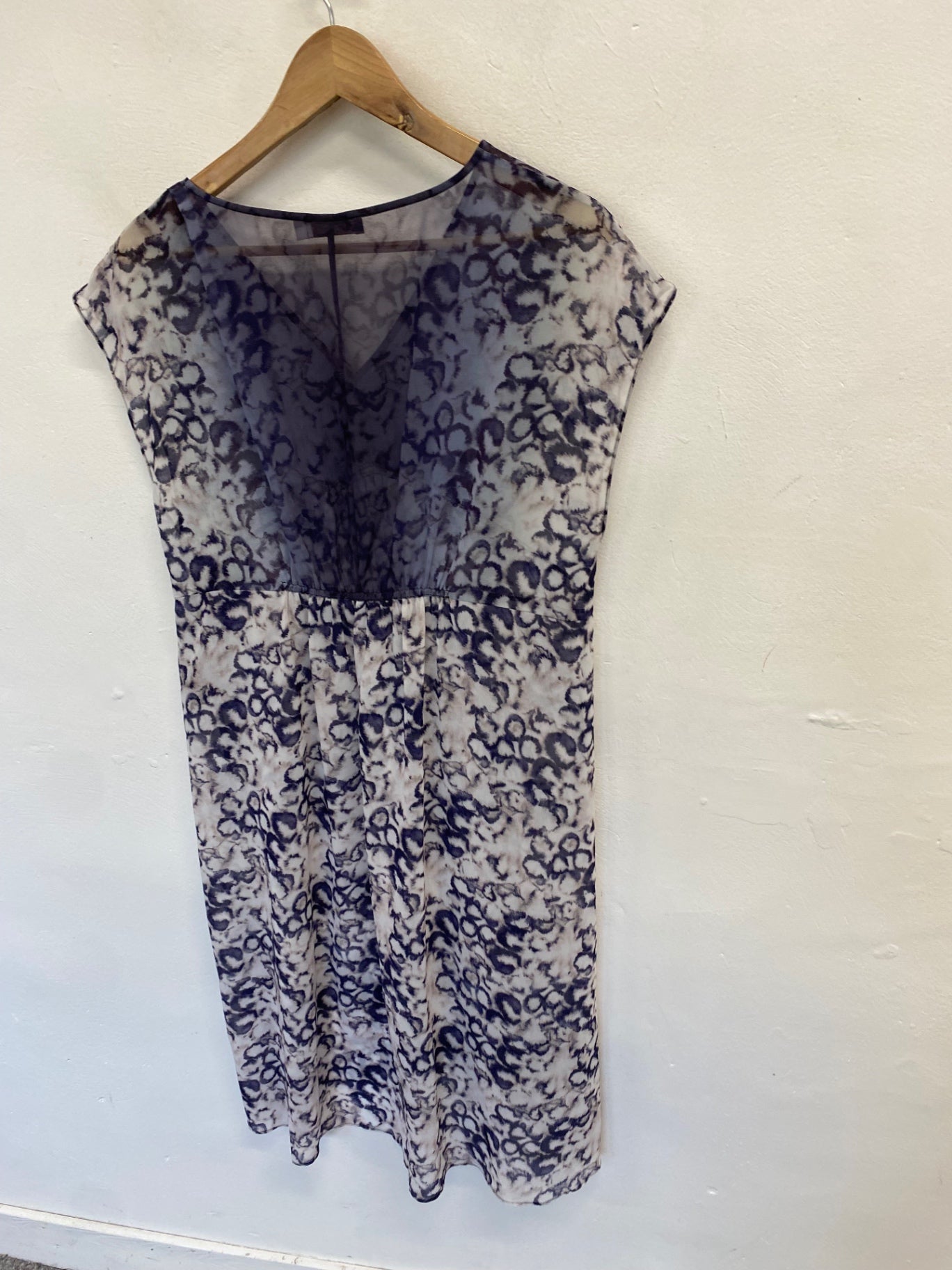 Fabulous Mint Velvet Beach Cover UK 16 Navy abstract sheer NR580