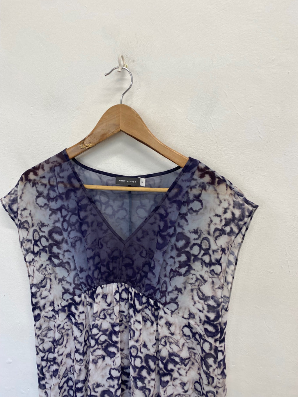 Fabulous Mint Velvet Beach Cover UK 16 Navy abstract sheer NR580