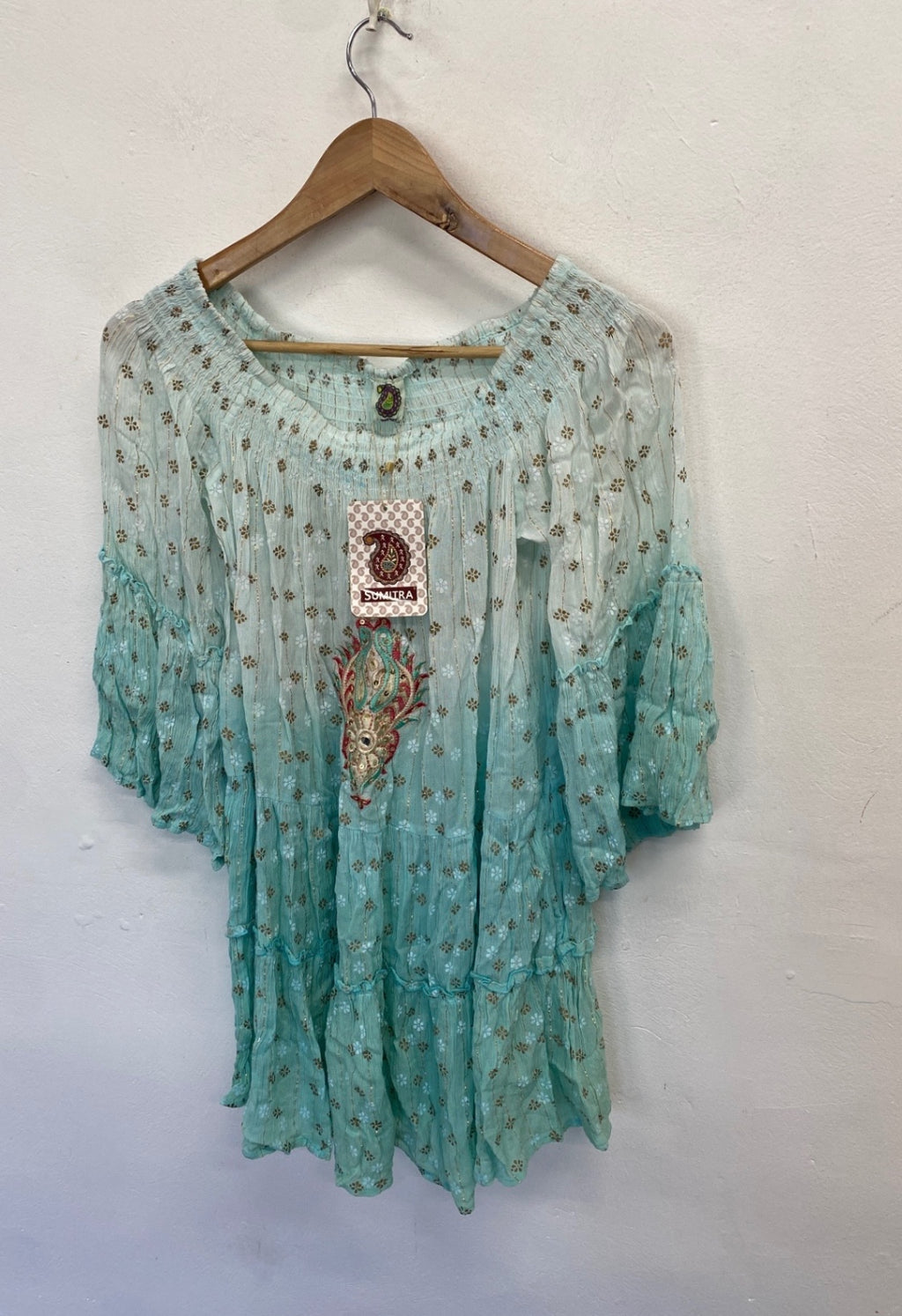 Fabulous Sumitra Tunic One size Blue gold new NR580