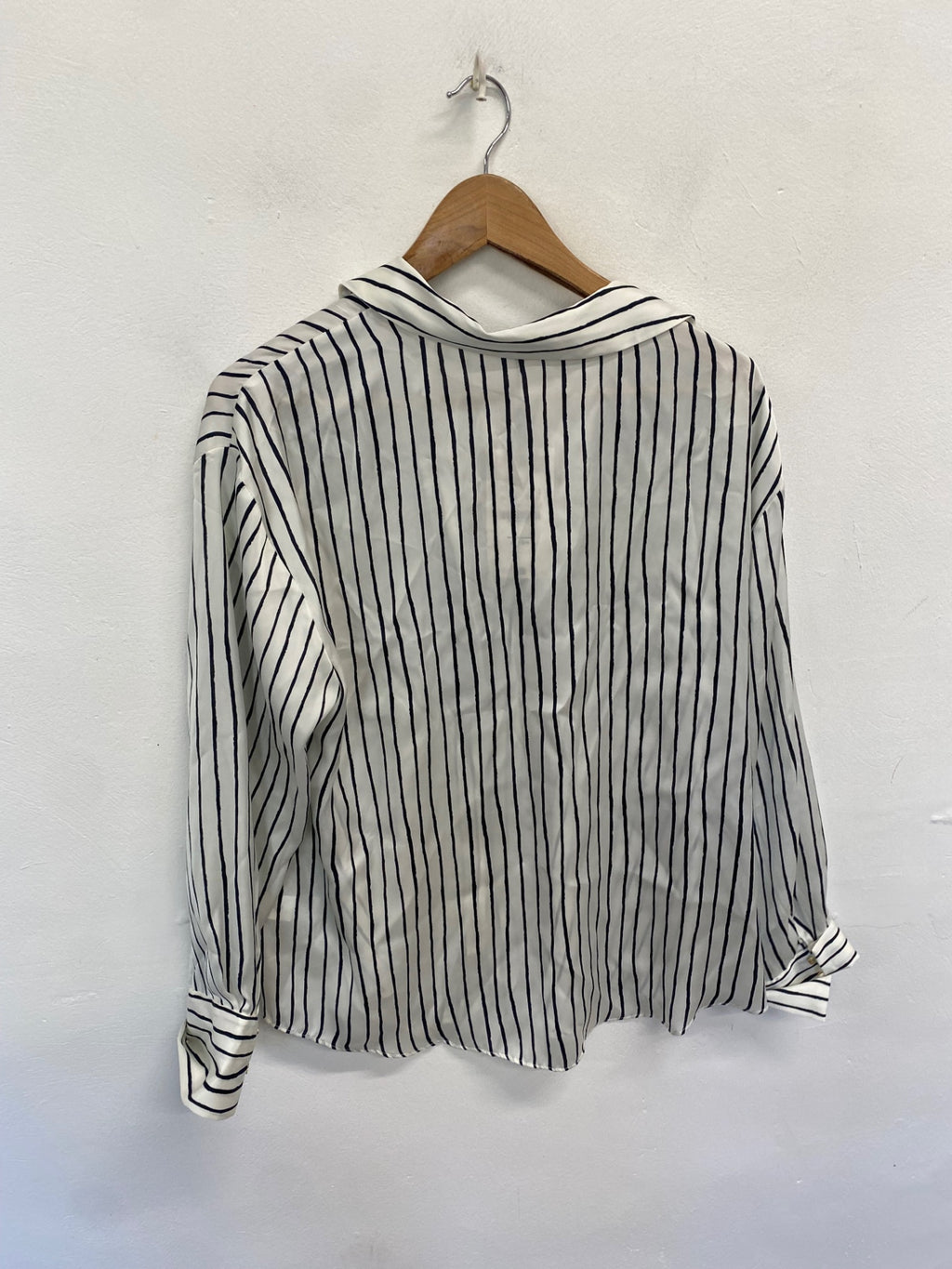 Fabulous Zara Shirt uk 14 White black stripe new NR580