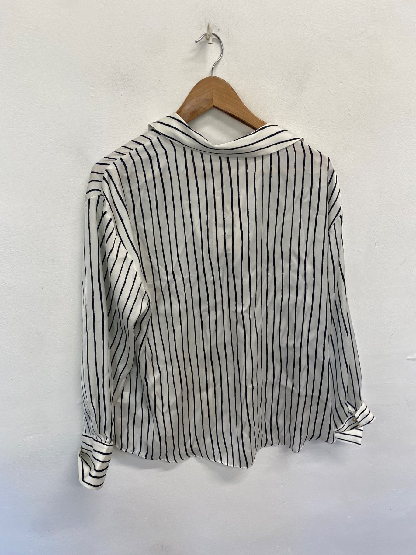 Fabulous Zara Shirt uk 14 White black stripe new NR580