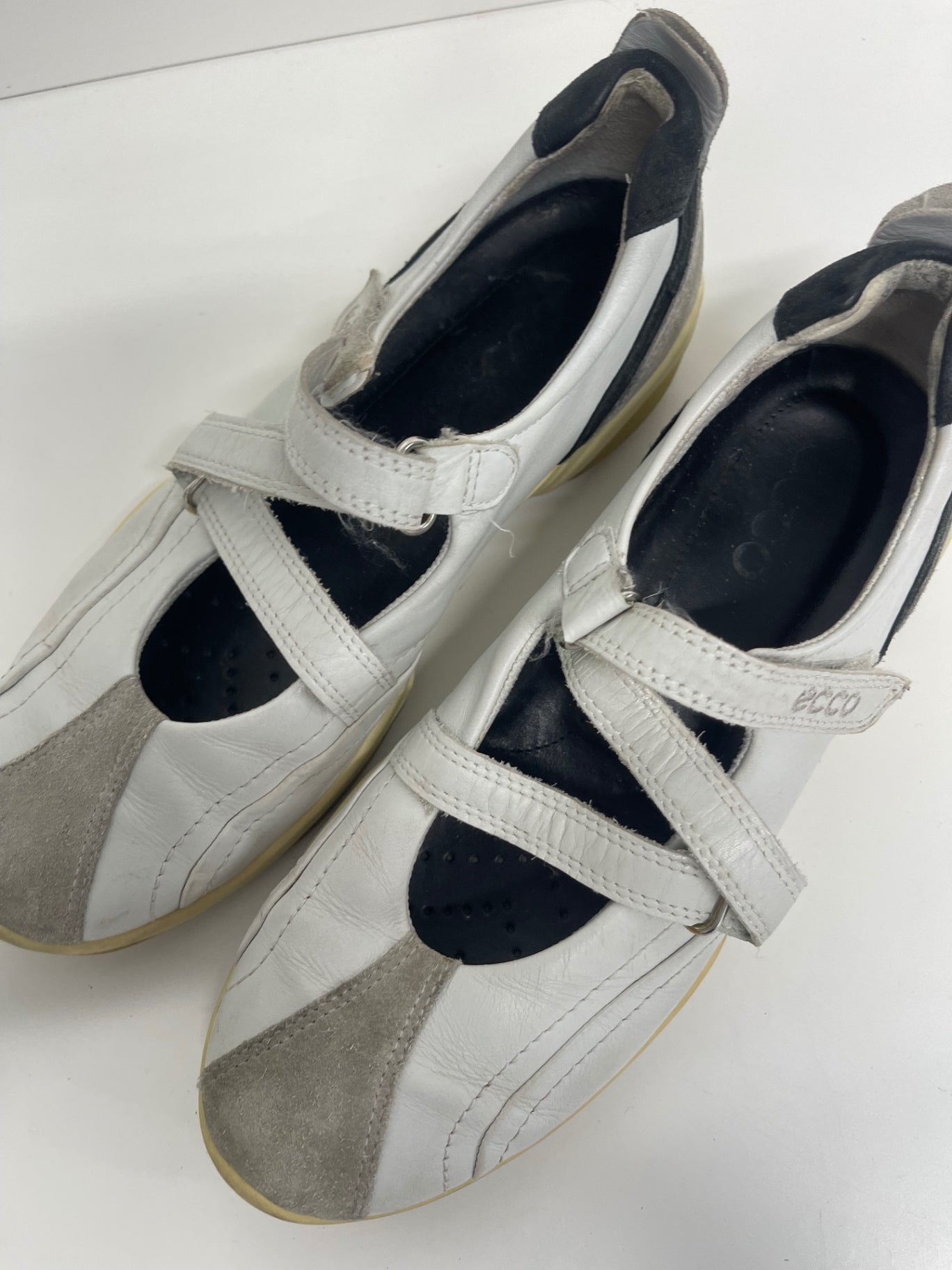 Fabulous ECCO Yarrah Mary Jane Sneakers UK5 White NR580