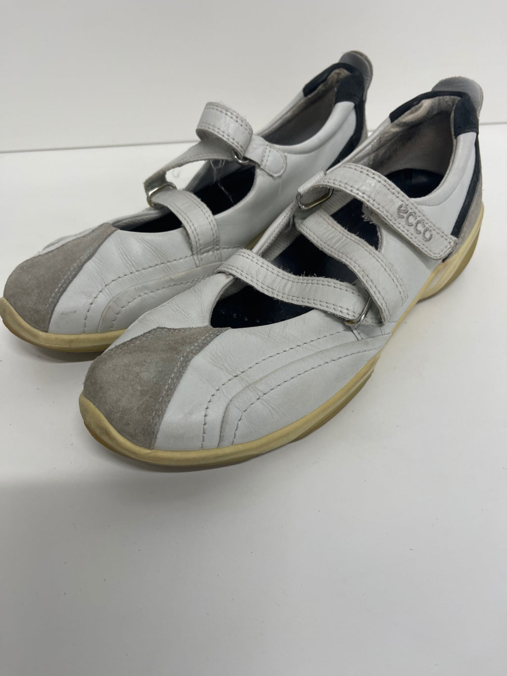 Fabulous ECCO Yarrah Mary Jane Sneakers UK5 White NR580