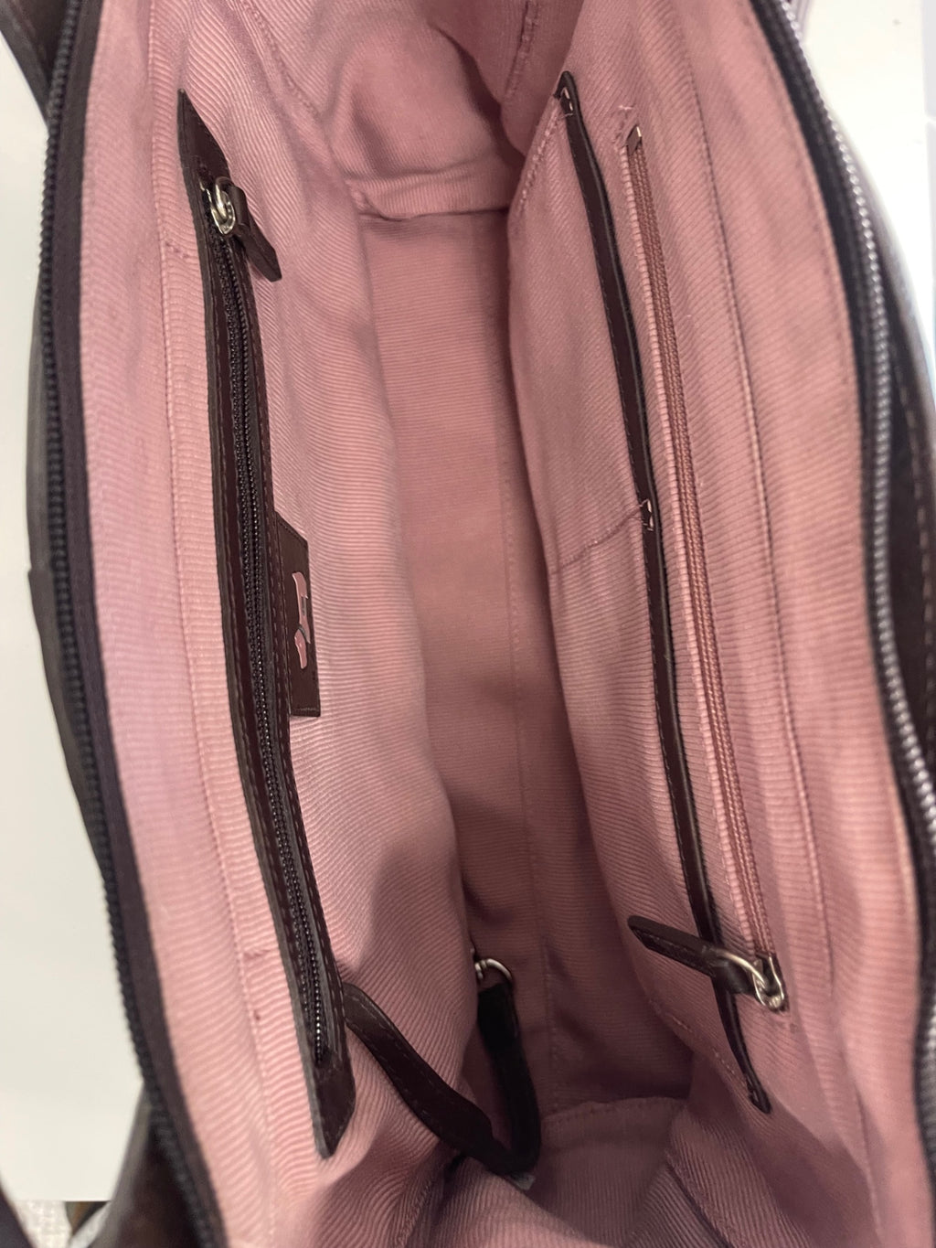 Fabulous Rare Radley Signature textured leather Handbag JC582