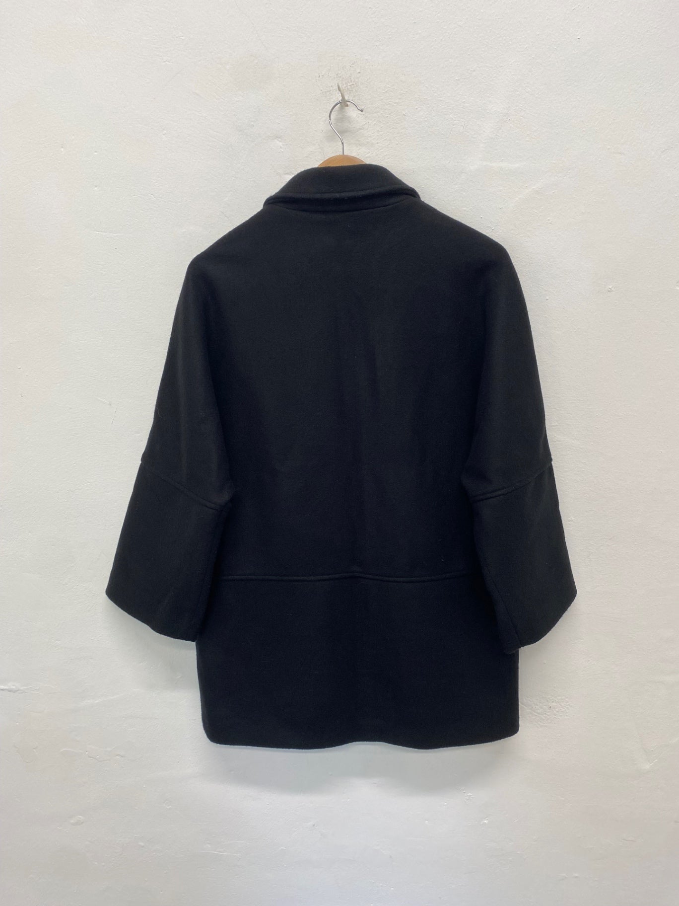 Fabulous MANGO casual boxy swing chic Overcoat M Black JC582