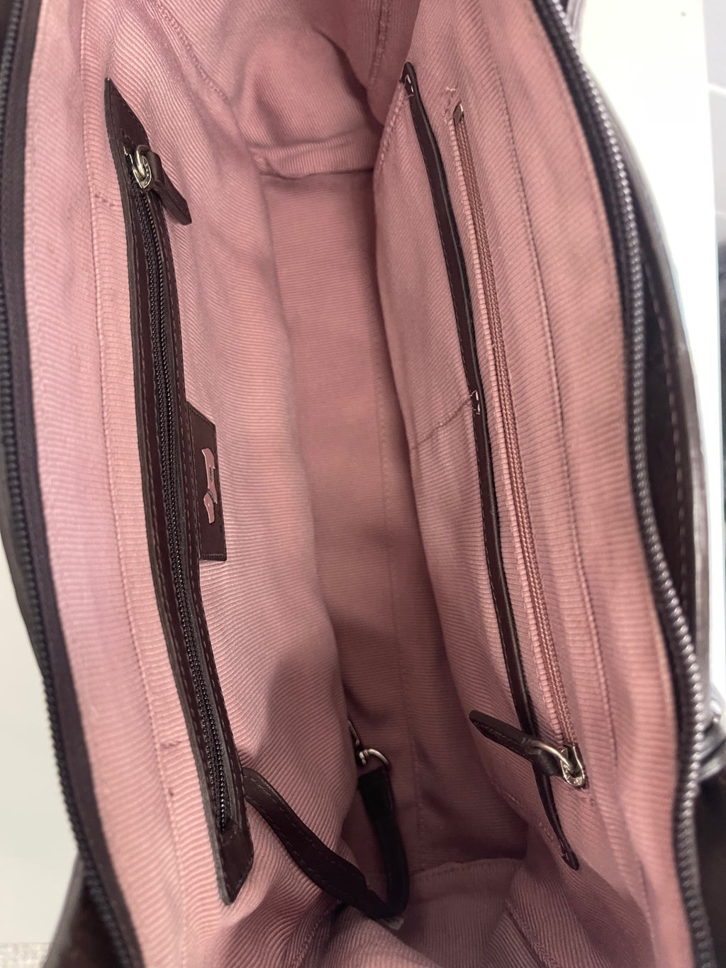 Fabulous Rare Radley Signature textured leather Handbag JC582