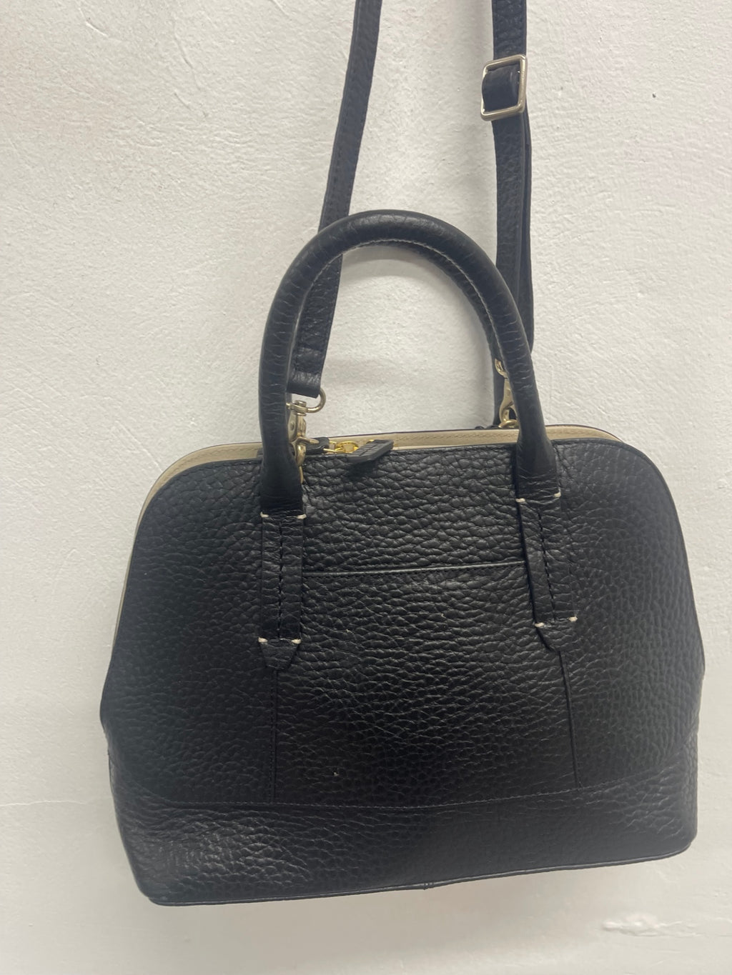 Fabulous Radley Kennington medium domed Handbag Black JC582