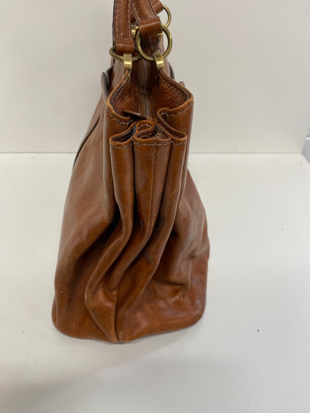 Gorgeous Vintage The Bridge Handbag Tan classic Boho JC582
