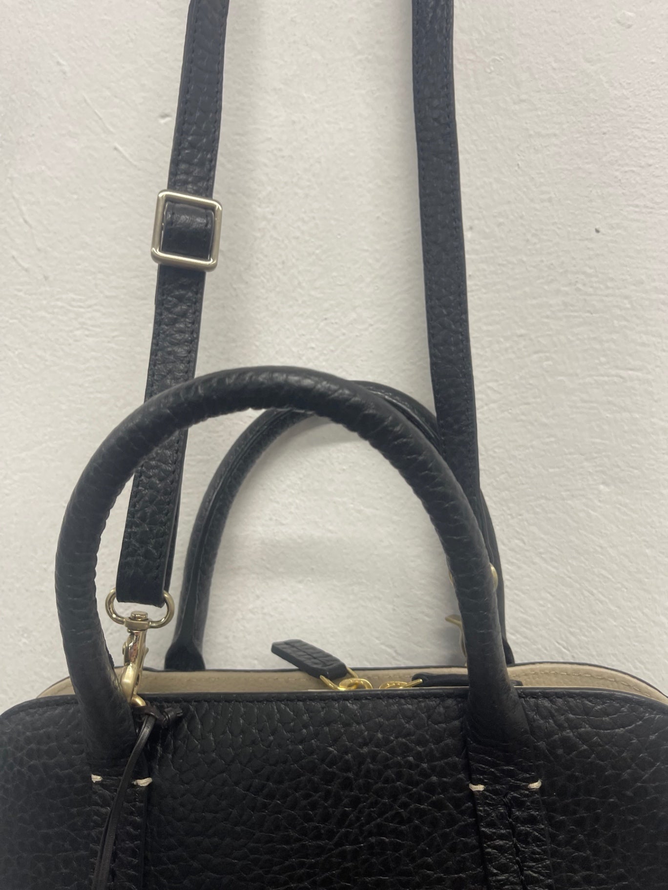 Fabulous Radley Kennington medium domed Handbag Black JC582