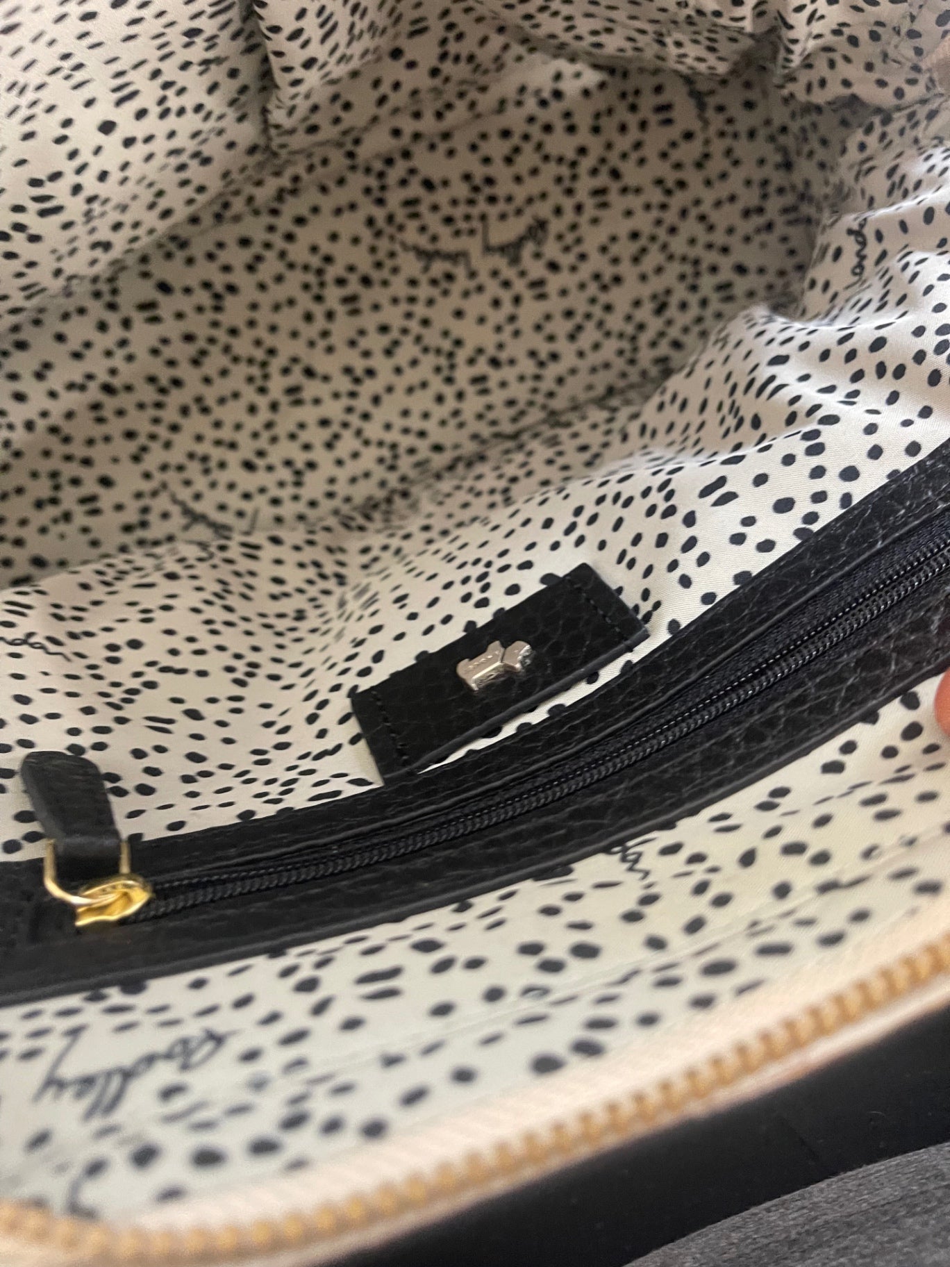 Fabulous Radley Kennington medium domed Handbag Black JC582