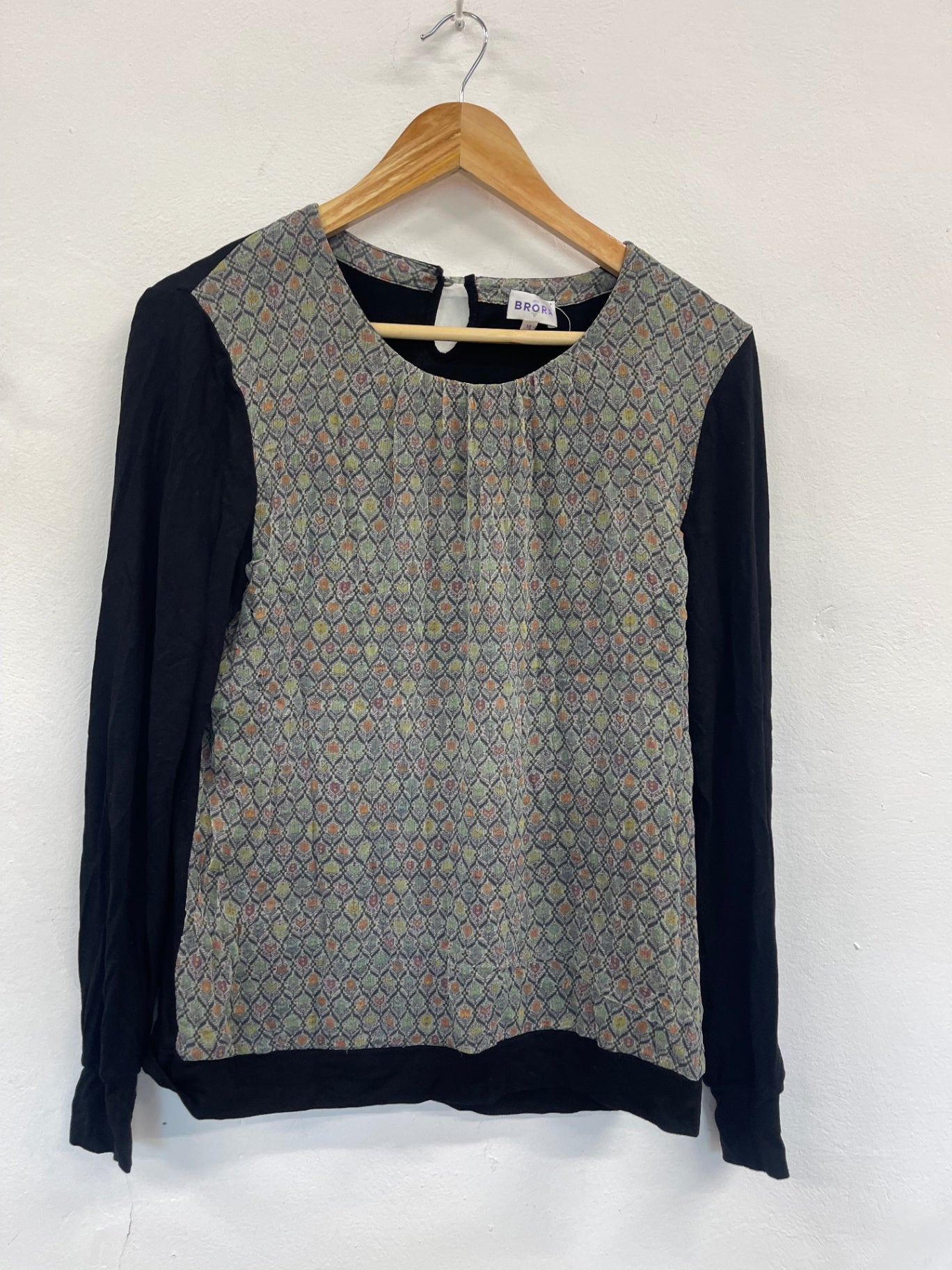 Fabulous BRORA silk front Long sleeve top UK16 boho ethnic LD584