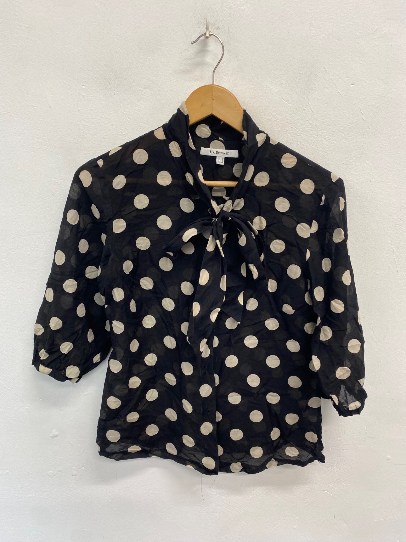 Fabulous L.K. Bennett silk Blouse UK6 Black with beige polka dots SN585