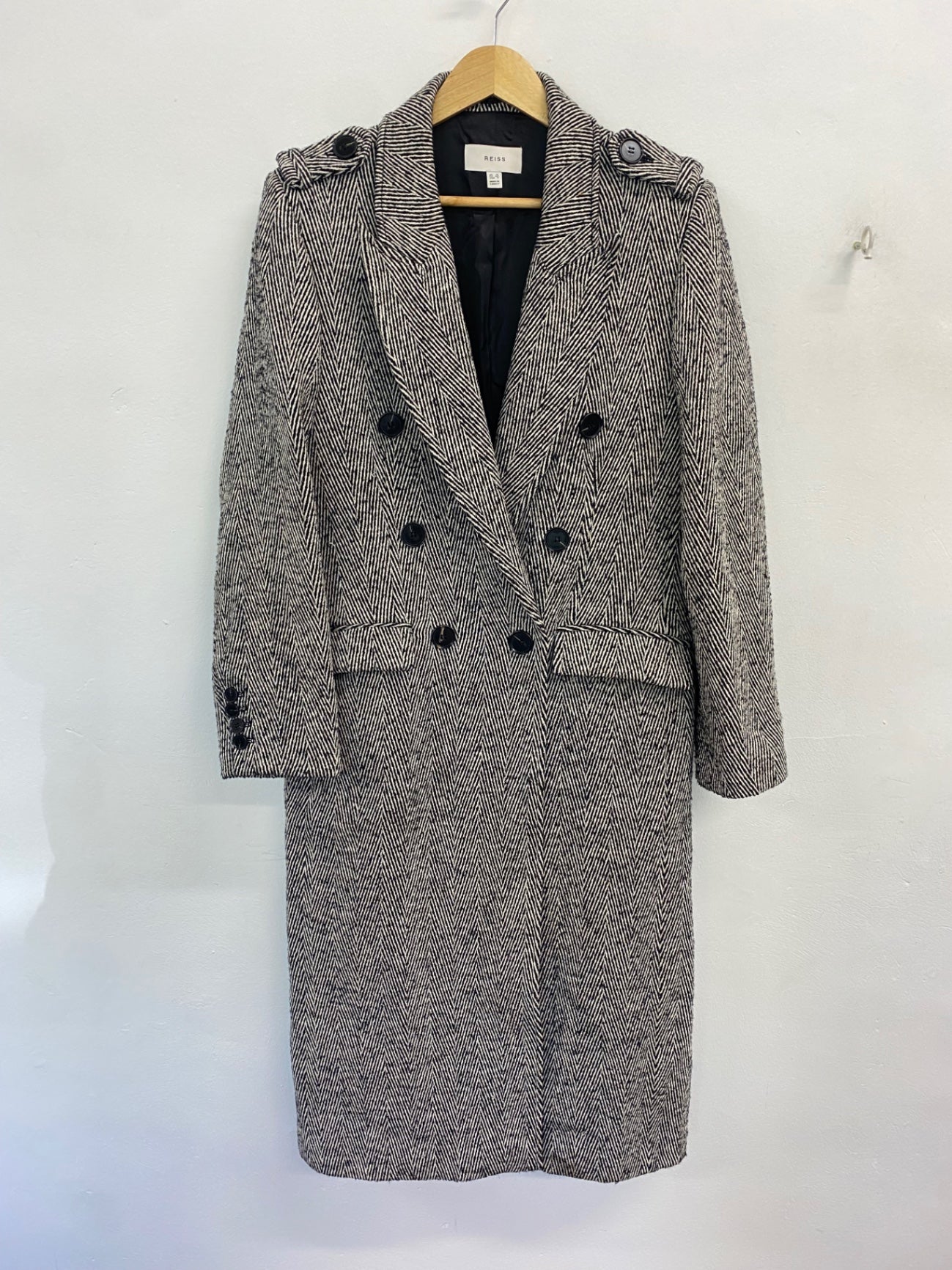 Classic REISS Overcoat UK12 Black and white Herringbone tweed PS586