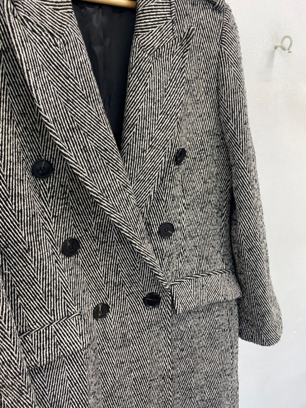 Classic REISS Overcoat UK12 Black and white Herringbone tweed PS586